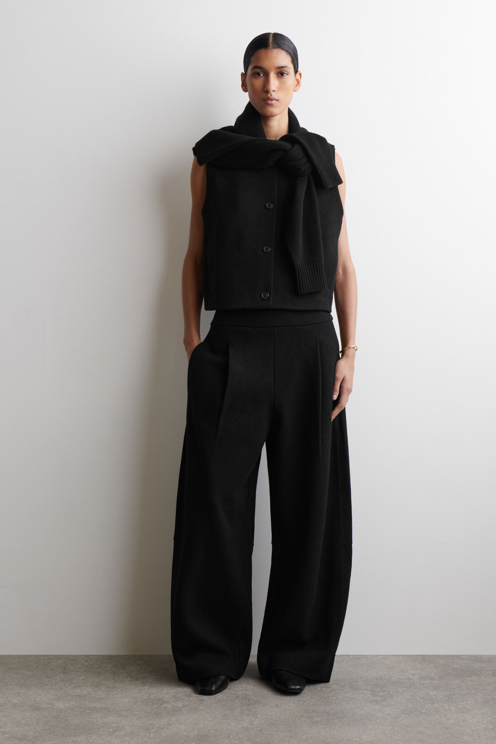 BOILED-WOOL BARREL-LEG TROUSERSBLACK