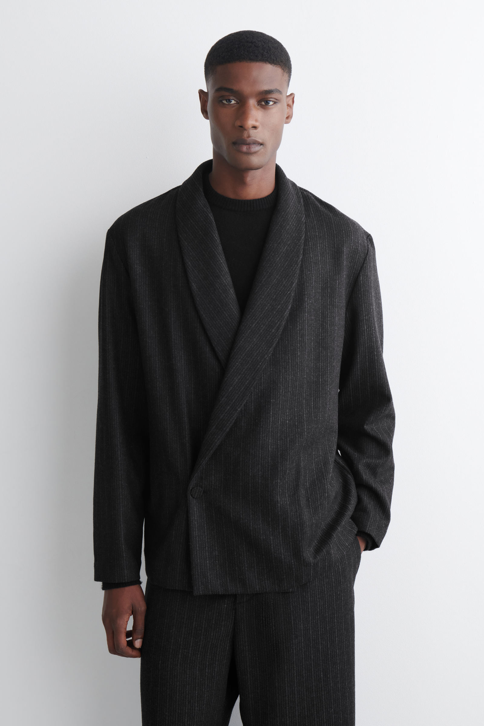 PINSTRIPED WOOL WRAP BLAZERGREY / PINSTRIPED