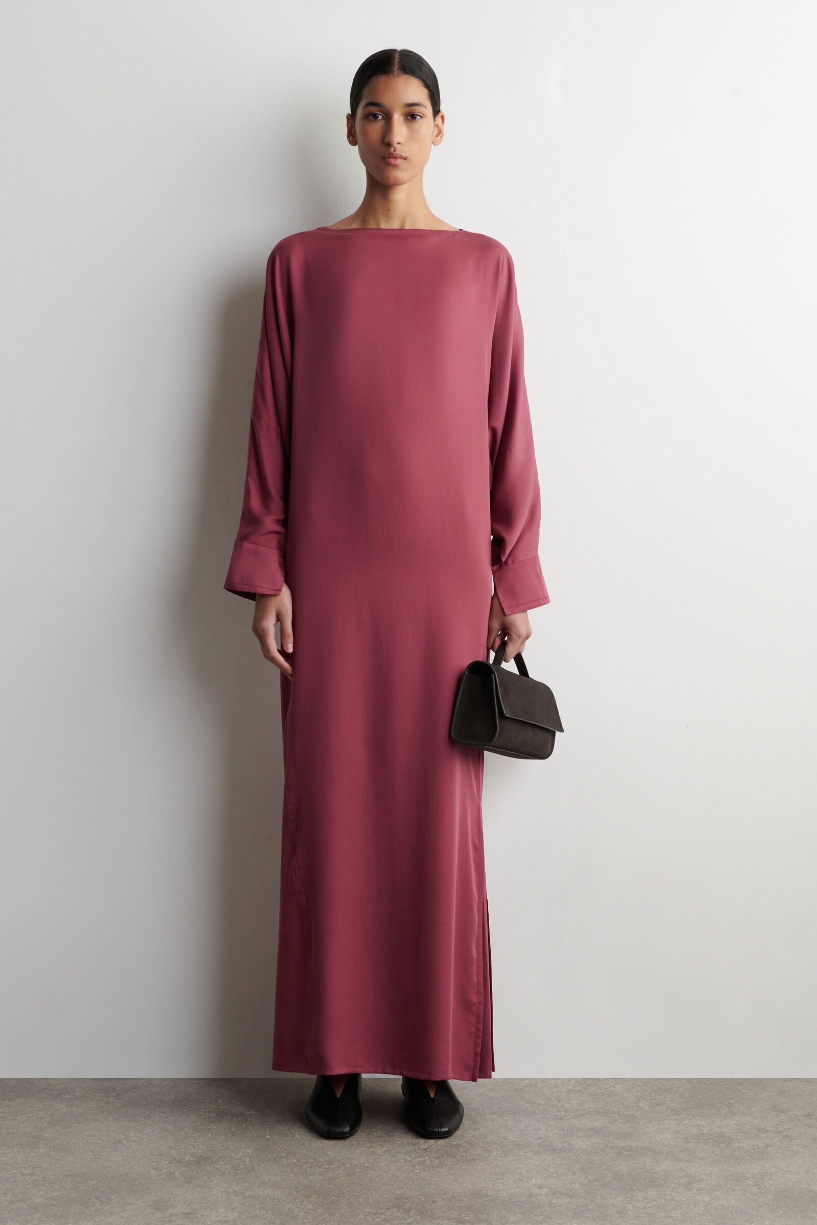 FLUID BATWING-SLEEVE MAXI DRESSRED