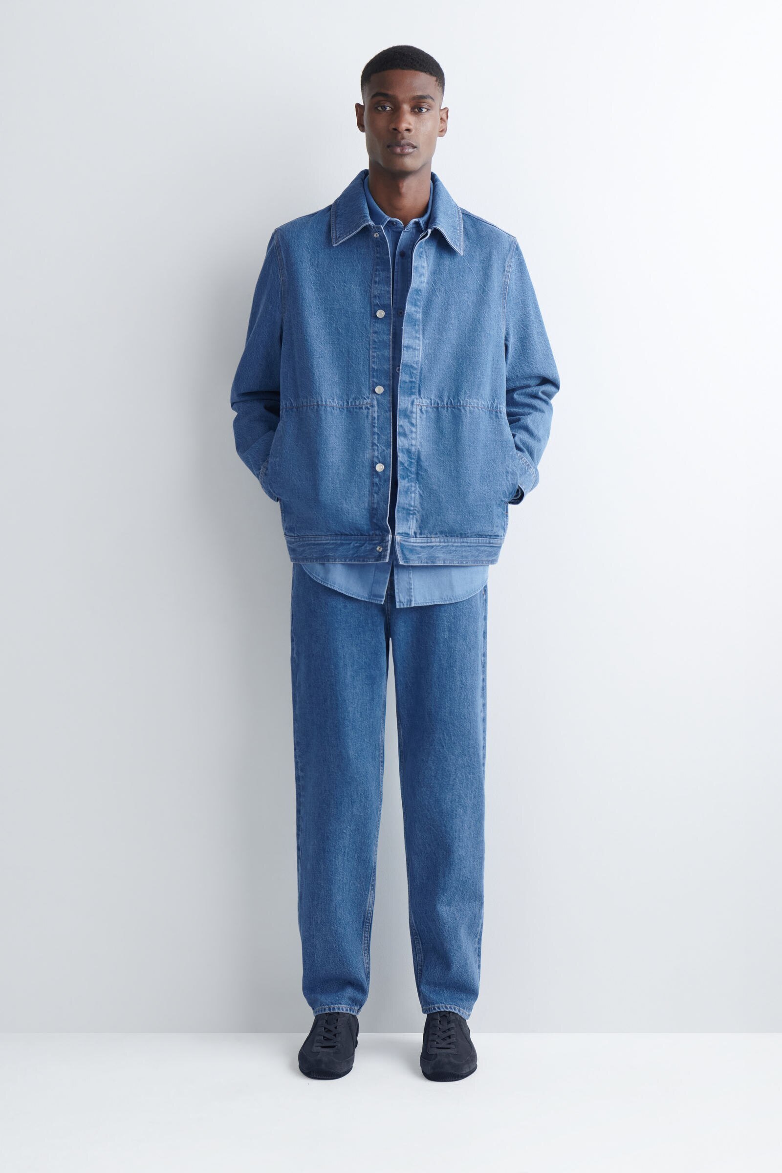 SIGNATURE REGULAR-FIT STRAIGHT-LEG JEANSBLUE