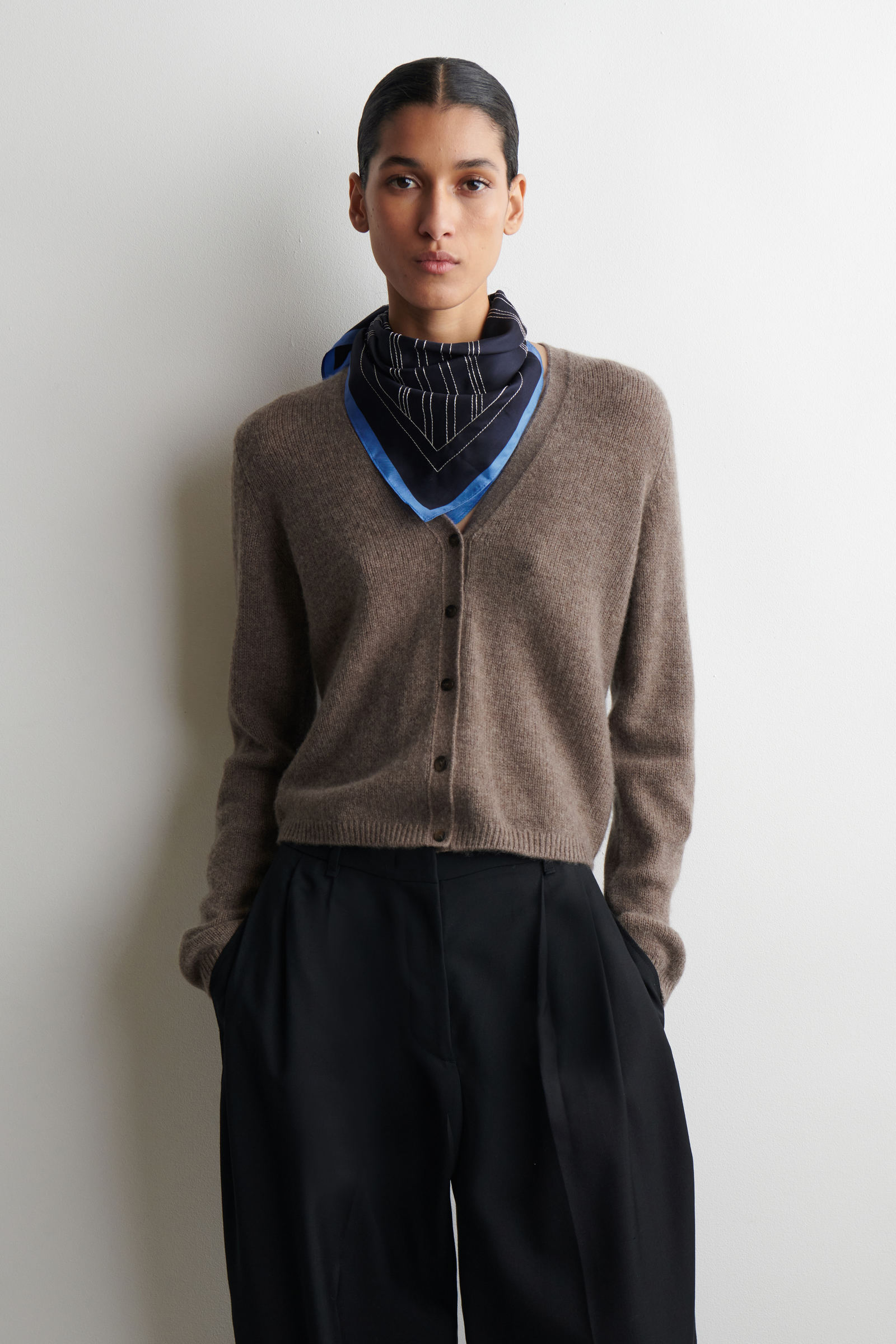 CASHMERE V-NECK CARDIGANBROWN MÉLANGE