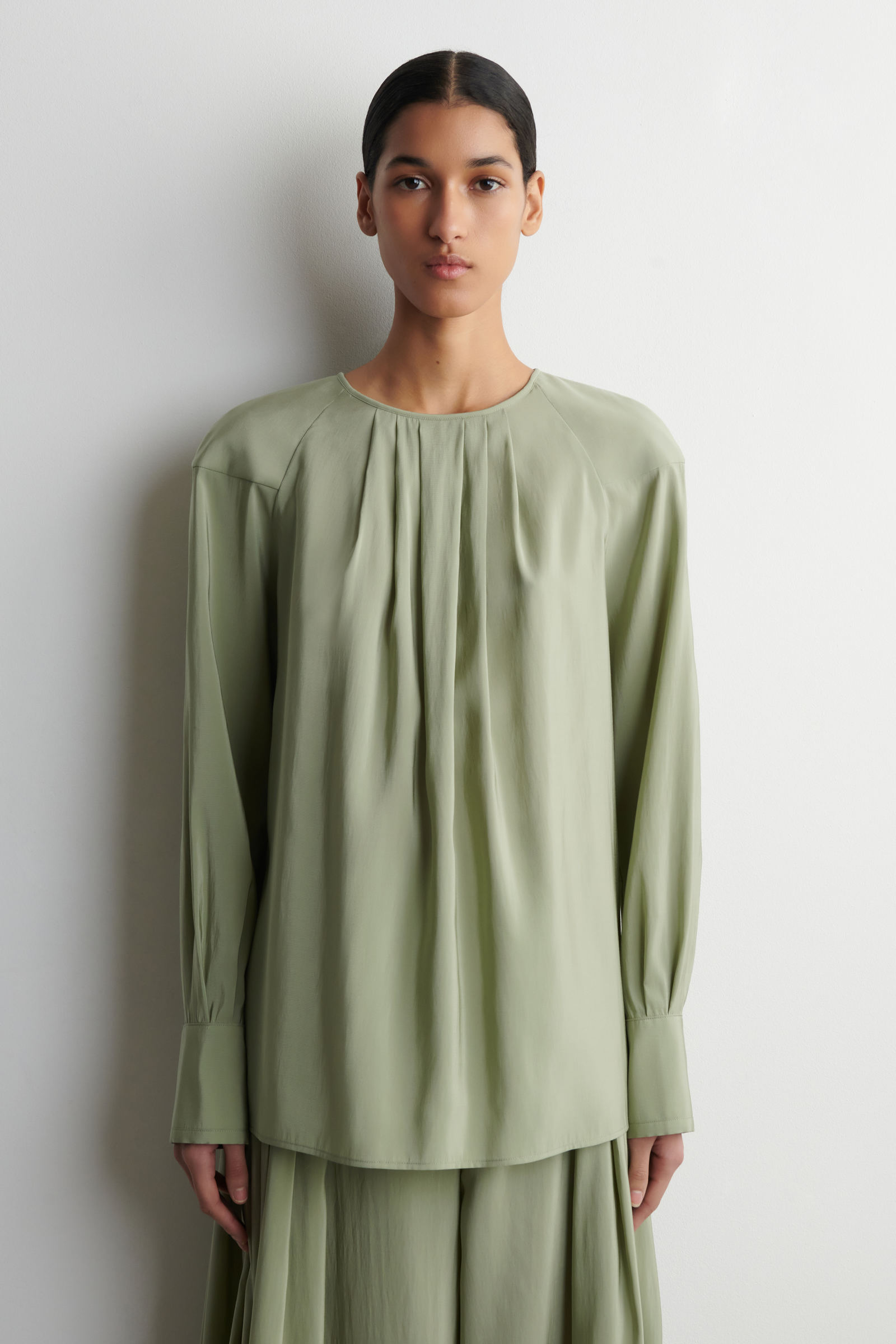 FLUID PLEATED BLOUSESAGE GREEN
