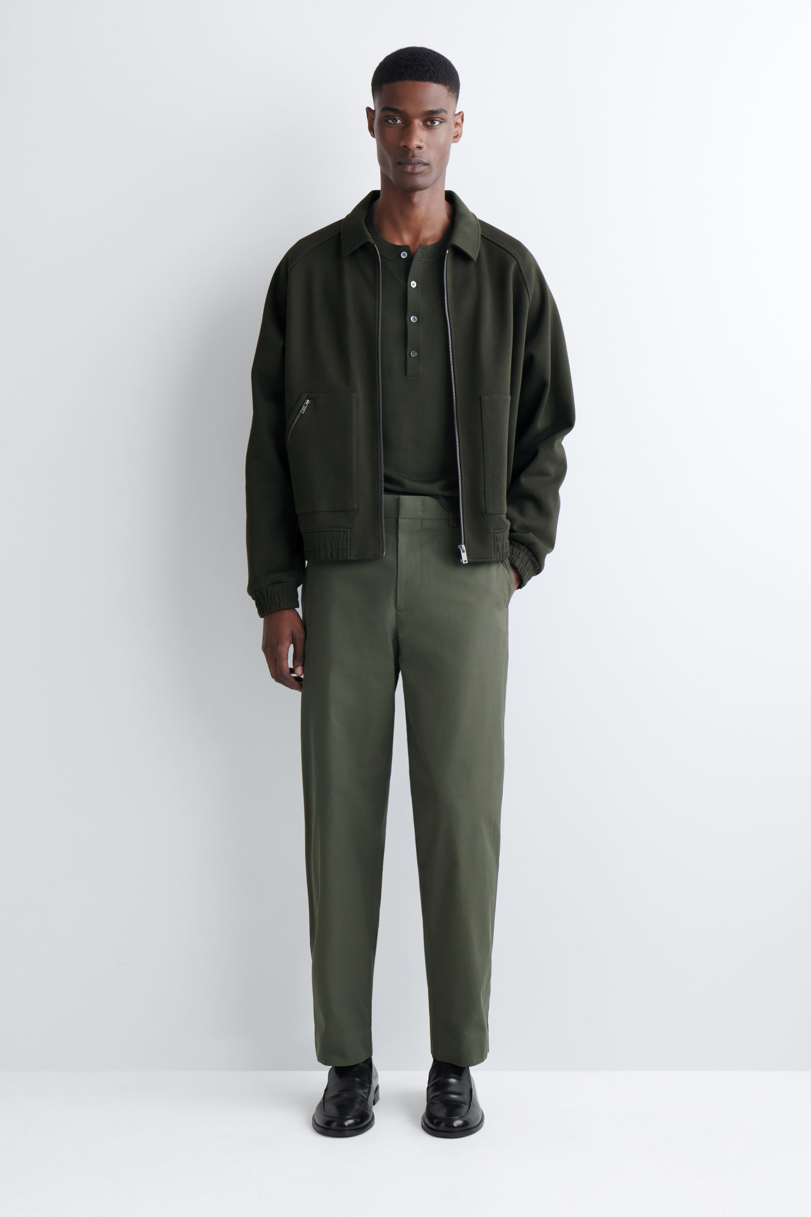 COTTON REGULAR-FIT TAPERED CHINOSKHAKI