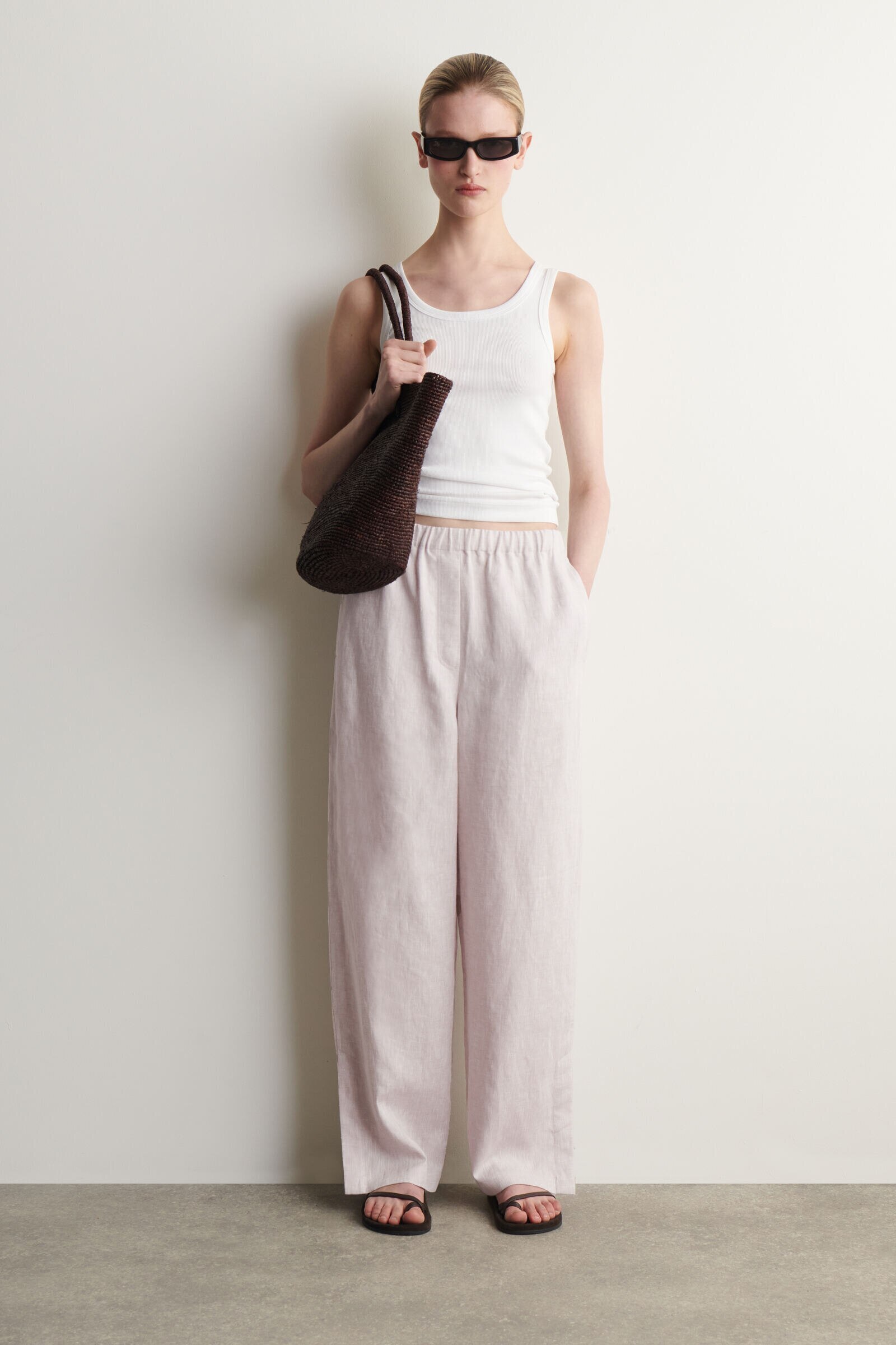 ELASTICATED LINEN BARREL-LEG TROUSERSLIGHT PINK