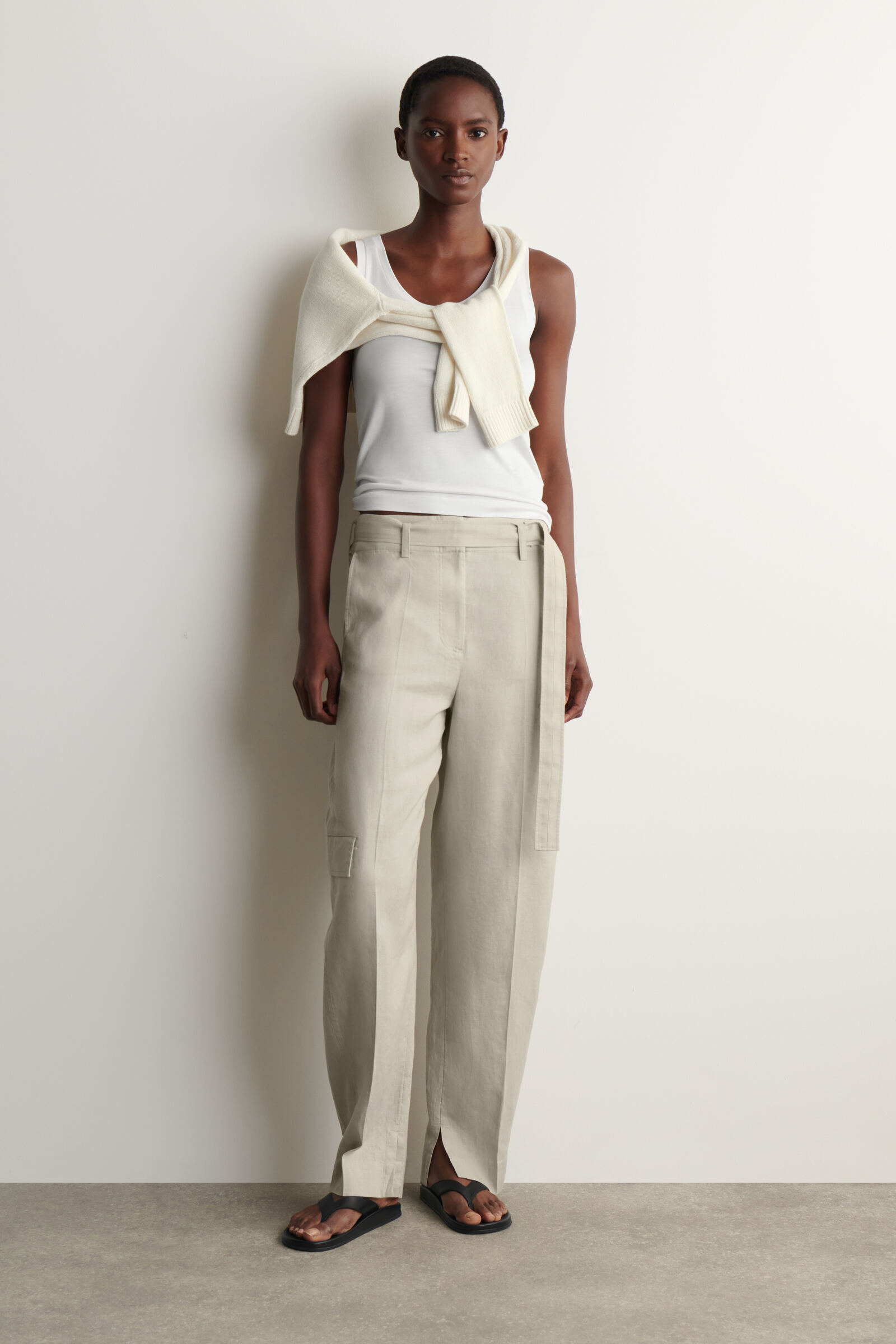 BELTED LINEN BARREL-LEG TROUSERSBEIGE