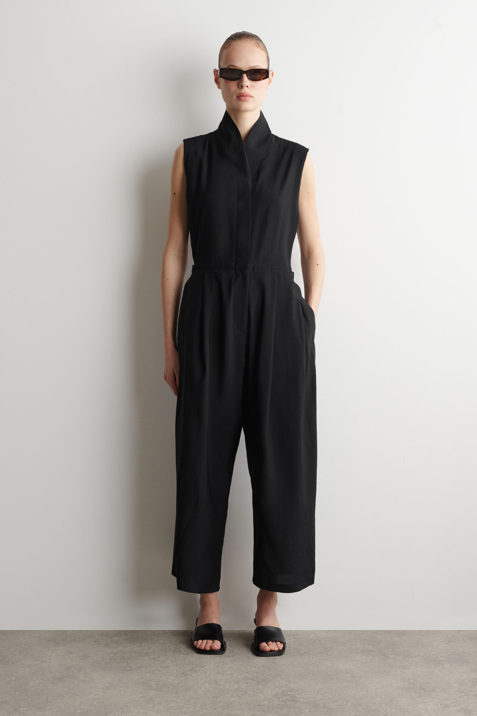 SHAWL-COLLAR UTILITY JUMPSUITBLACK