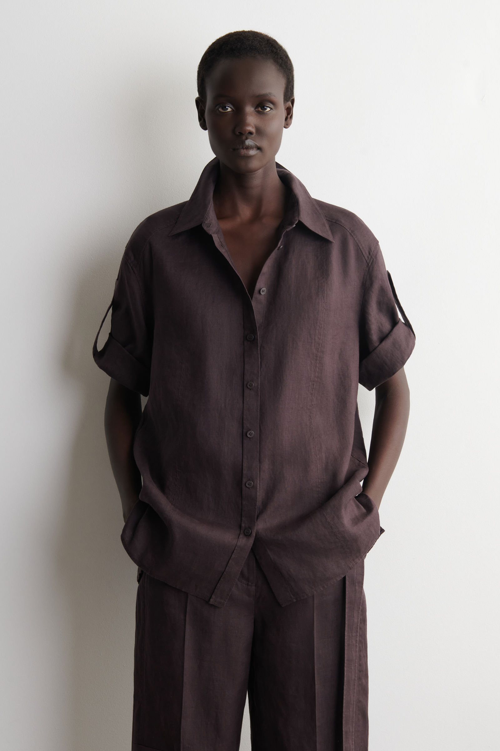 SHORT-SLEEVED LINEN SHIRTPLUM