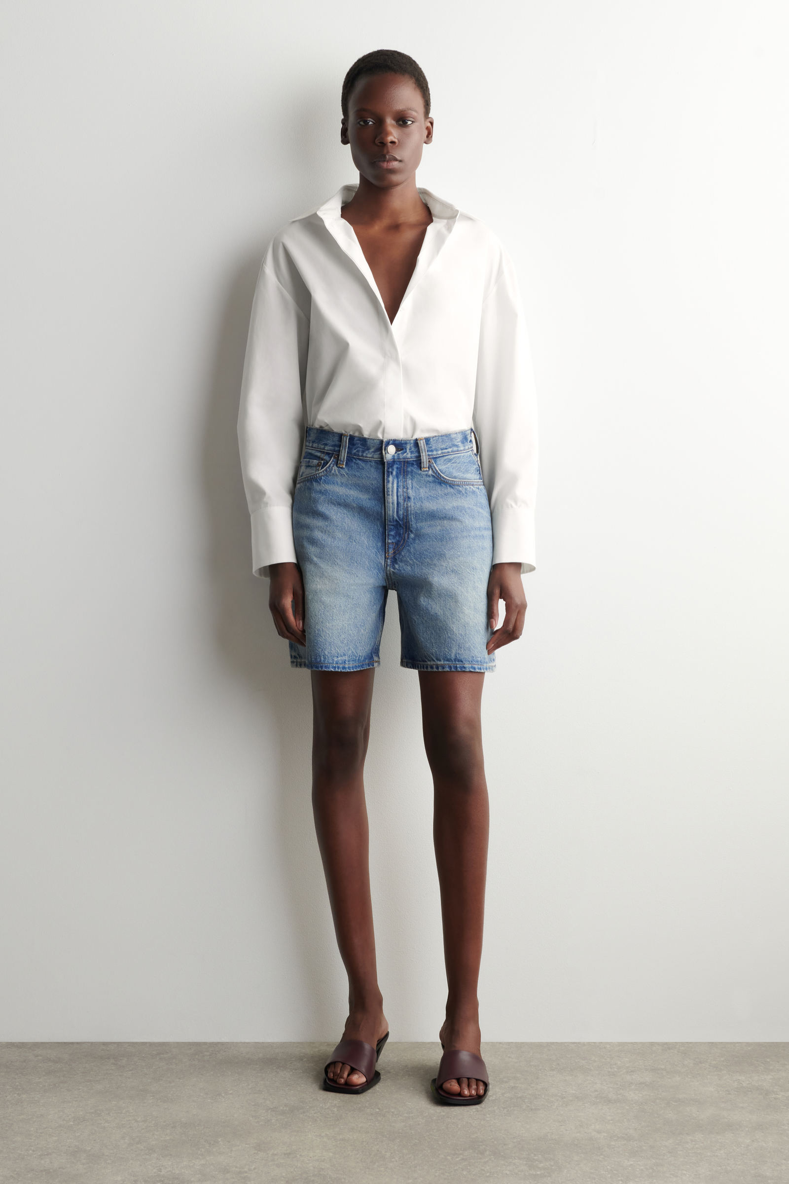 HIGH-RISE DENIM SHORTSBLUE