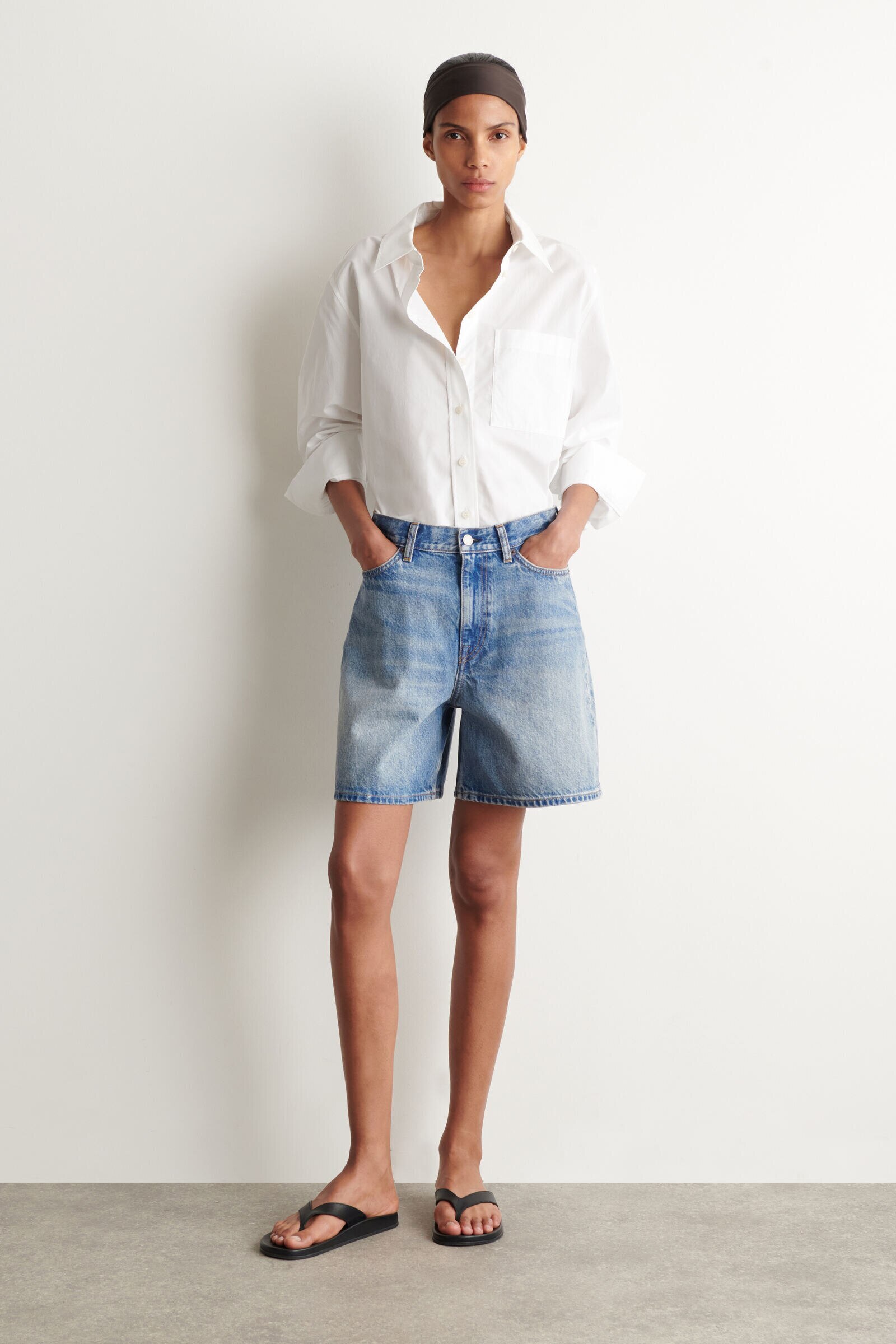 HIGH-RISE DENIM SHORTSBLUE