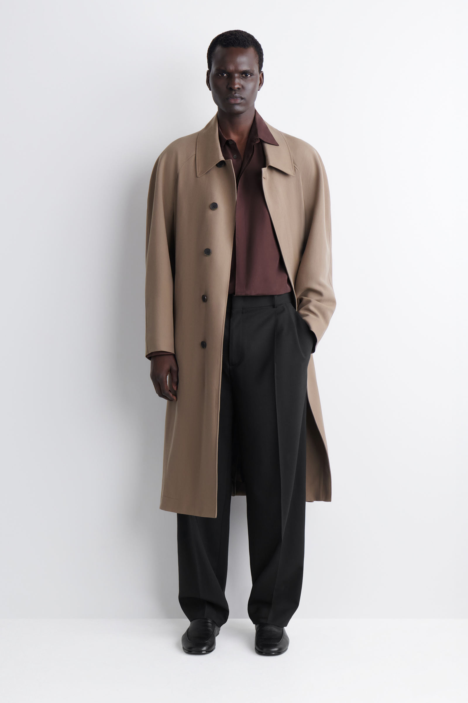 SLIM LEATHER LOAFERSBITTER CHOCOLATE