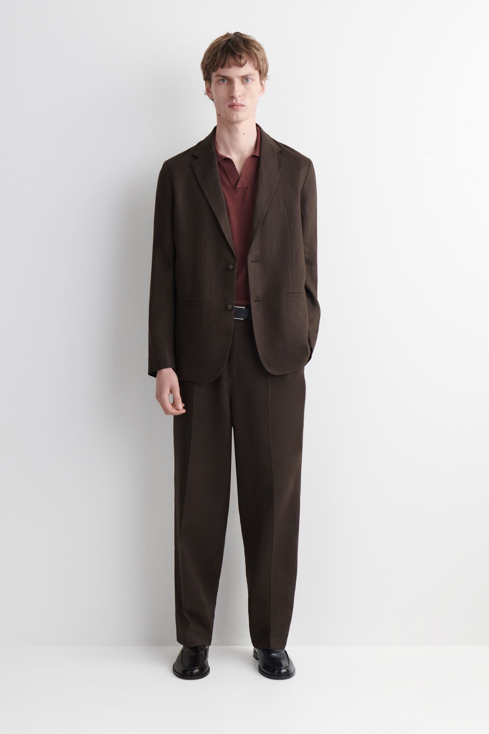RELAXED LINEN TAPERED TROUSERSDARK BROWN
