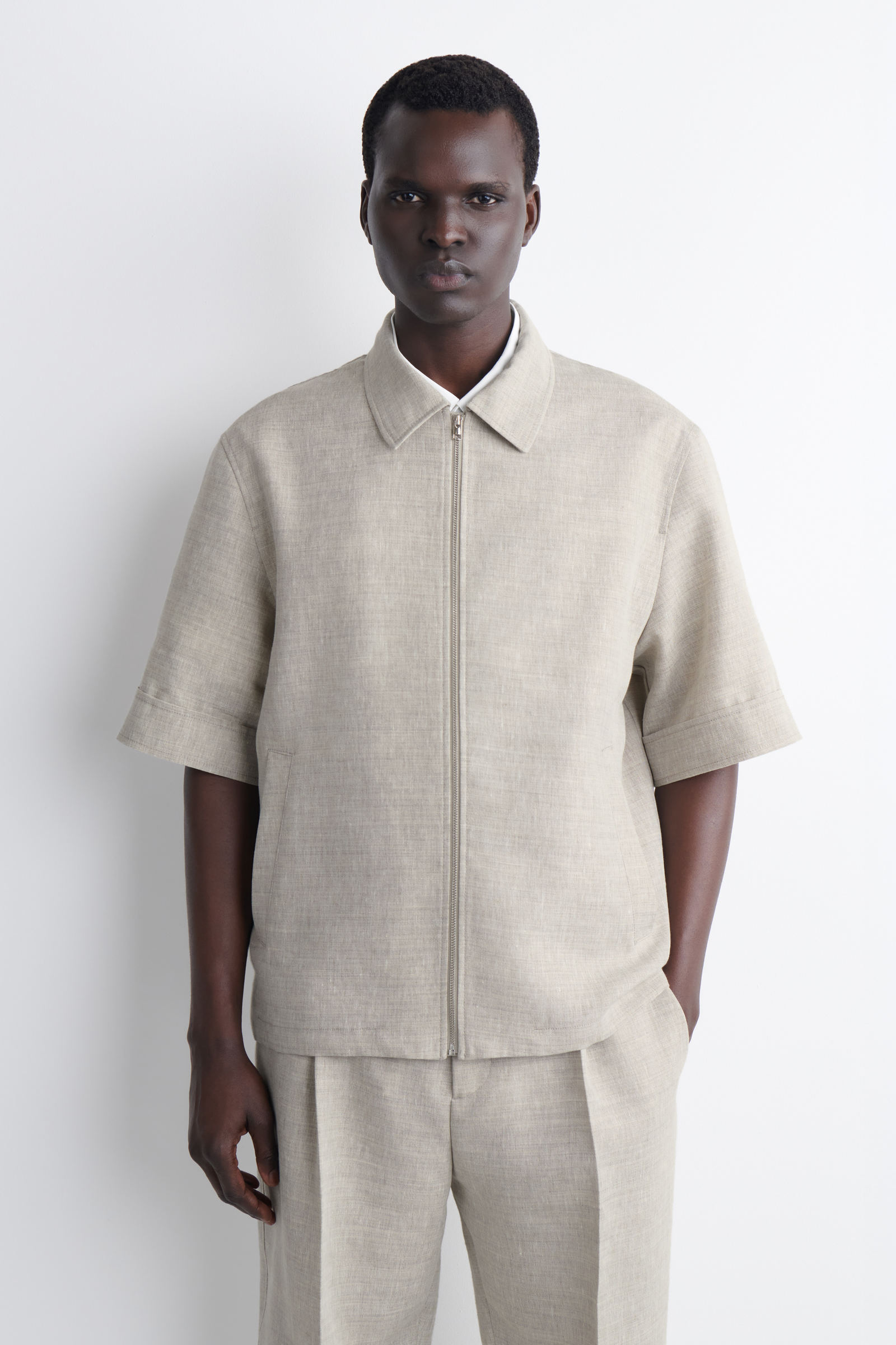 LINEN-WOOL SHORT-SLEEVED ZIP-UP SHIRTSTONE MÉLANGE