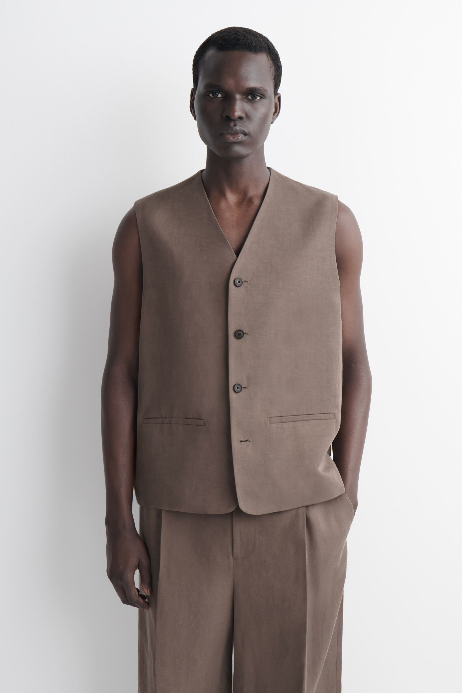 LINEN-BLEND WAISTCOATBROWN