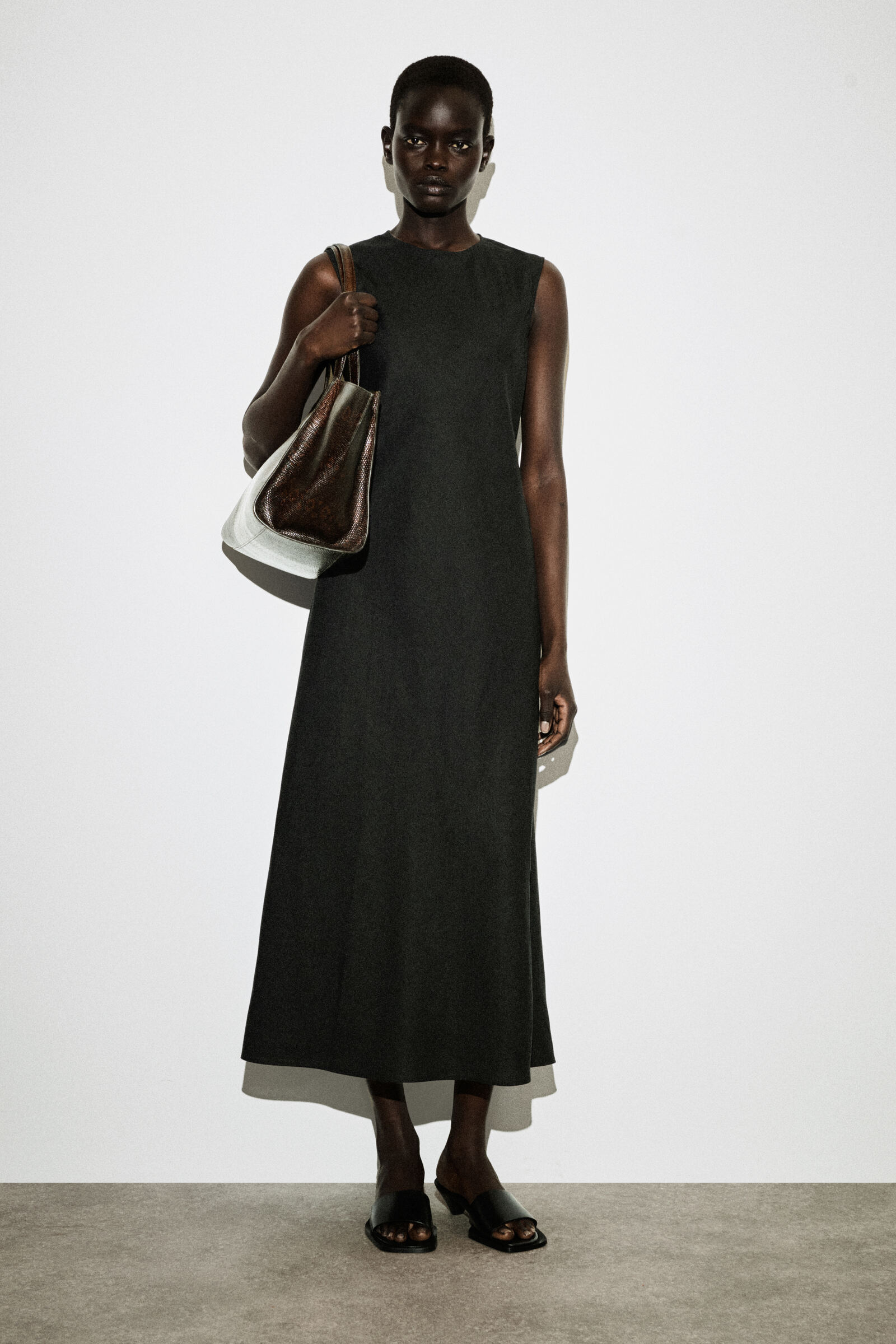 BIAS-CUT LINEN-BLEND MIDI DRESSBLACK