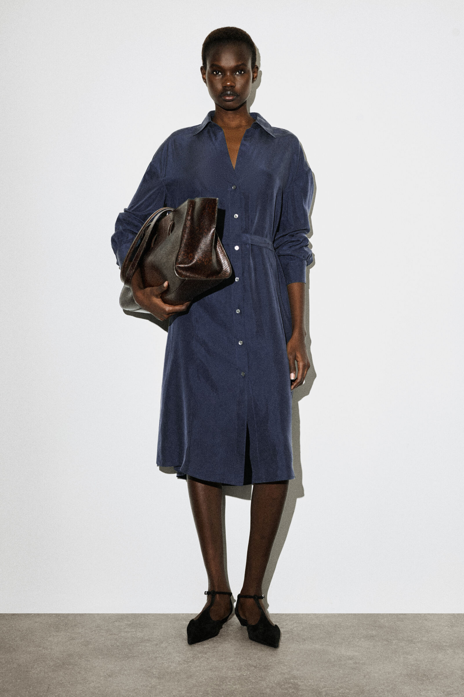 GATHERED WASHED-SILK MIDI SHIRT DRESSNAVY