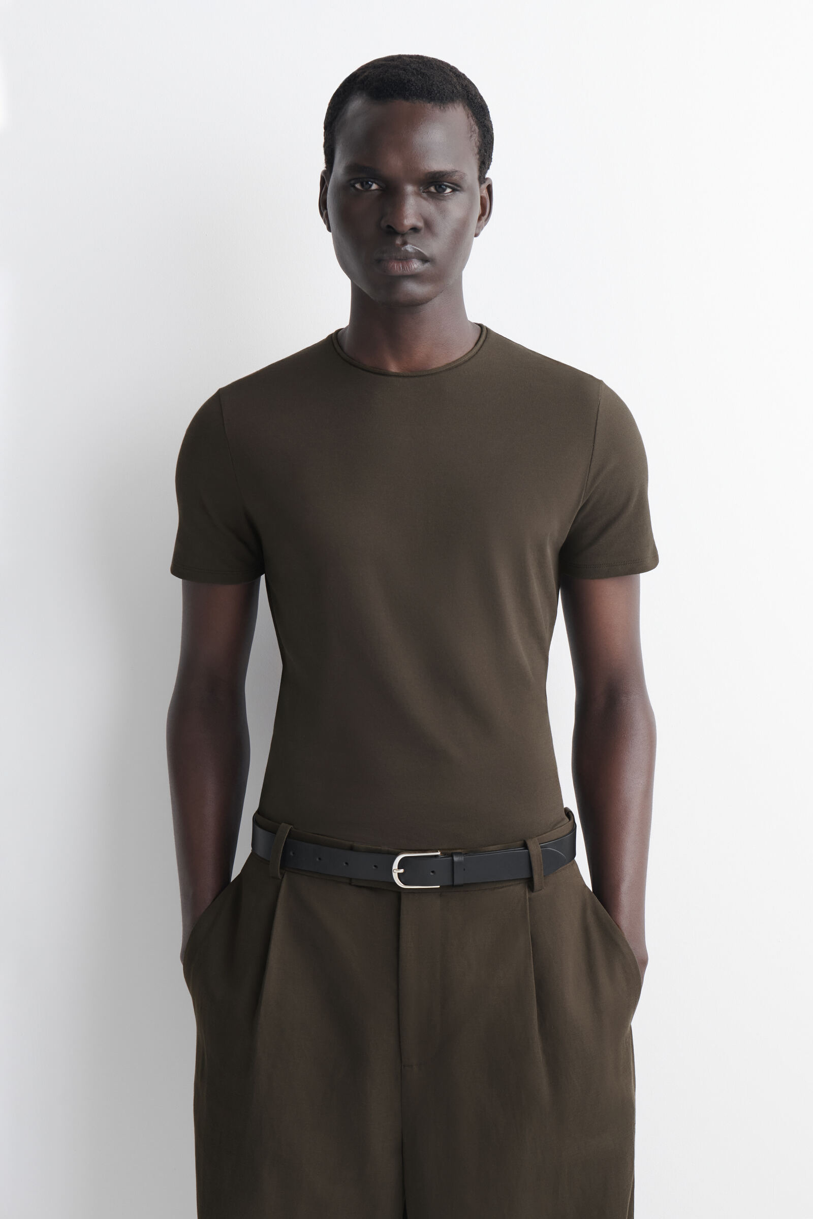 SLIM-FIT COTTON CREPE LIGHTWEIGHT T-SHIRTBROWN