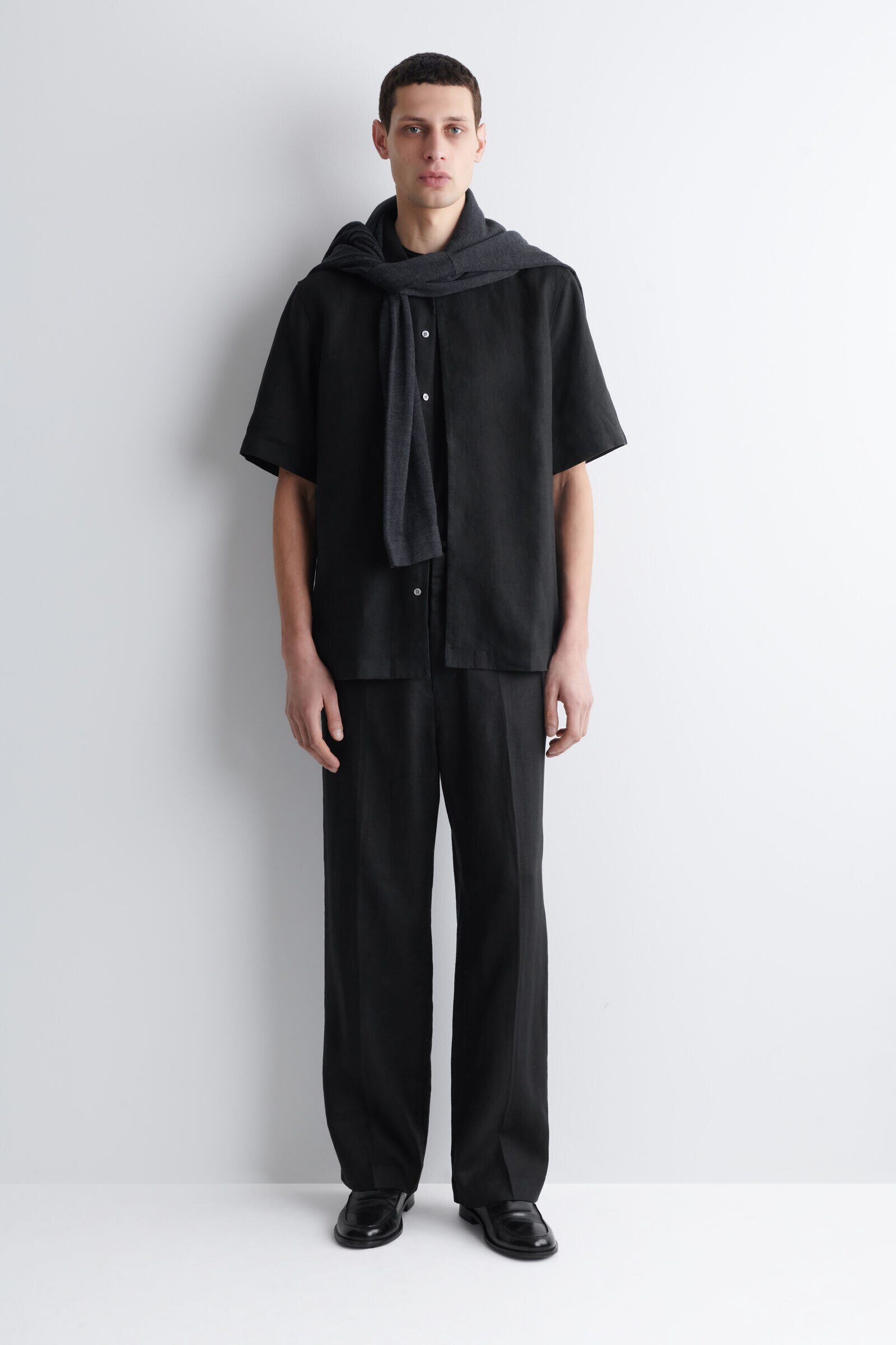 LINEN RELAXED-FIT STRAIGHT-LEG TROUSERSBLACK MÉLANGE