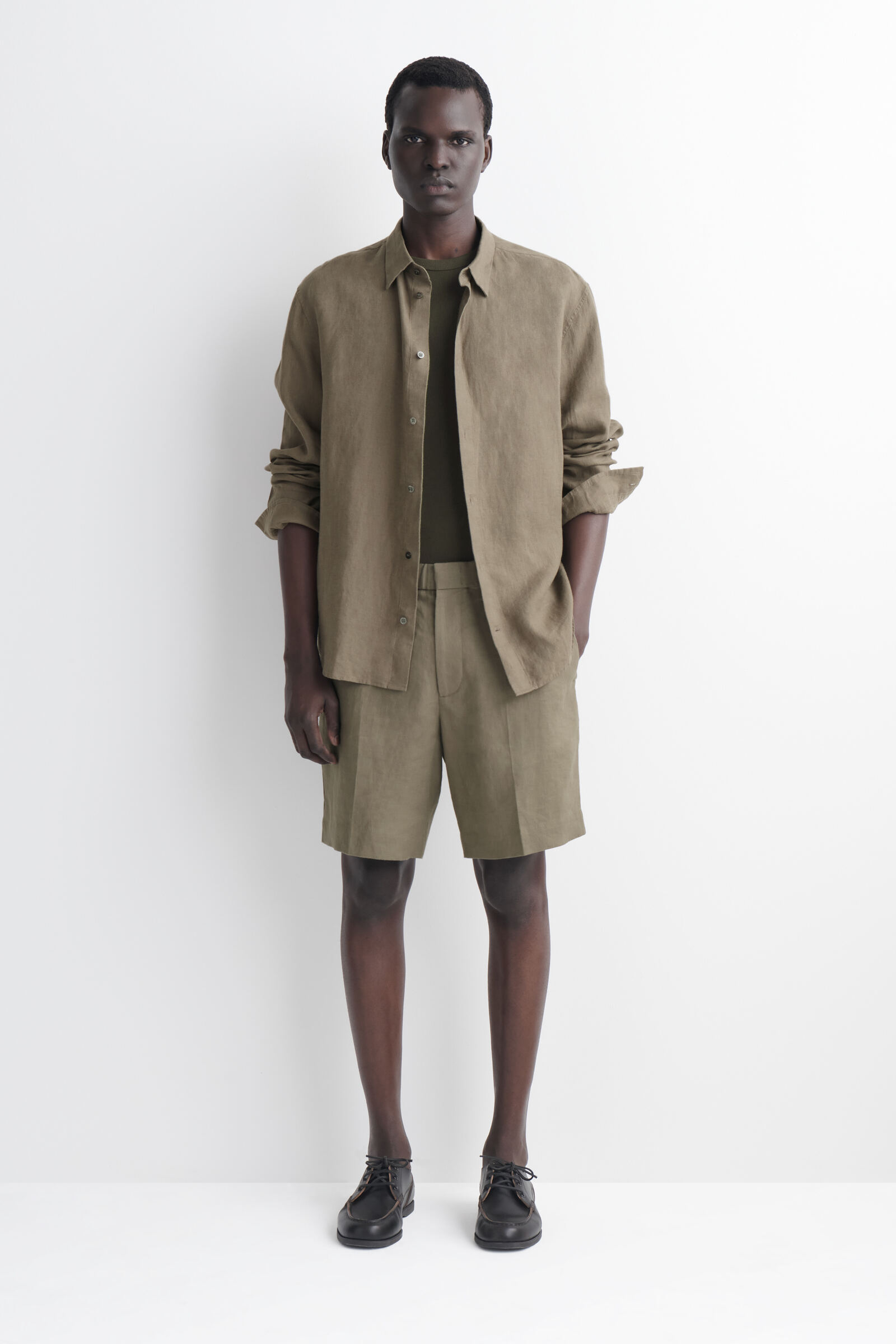 TAILORED LINEN SHORTSKHAKI