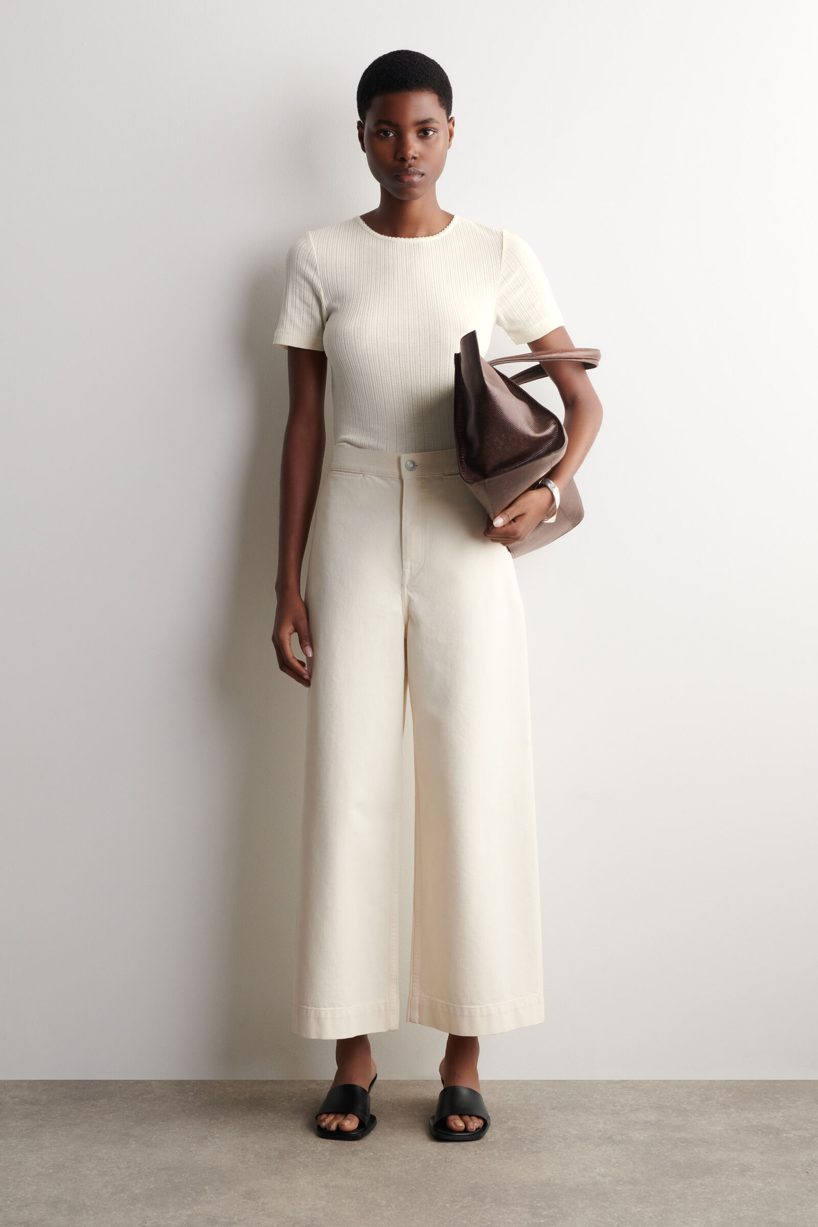 CROPPED WIDE-LEG DENIM TROUSERSECRU