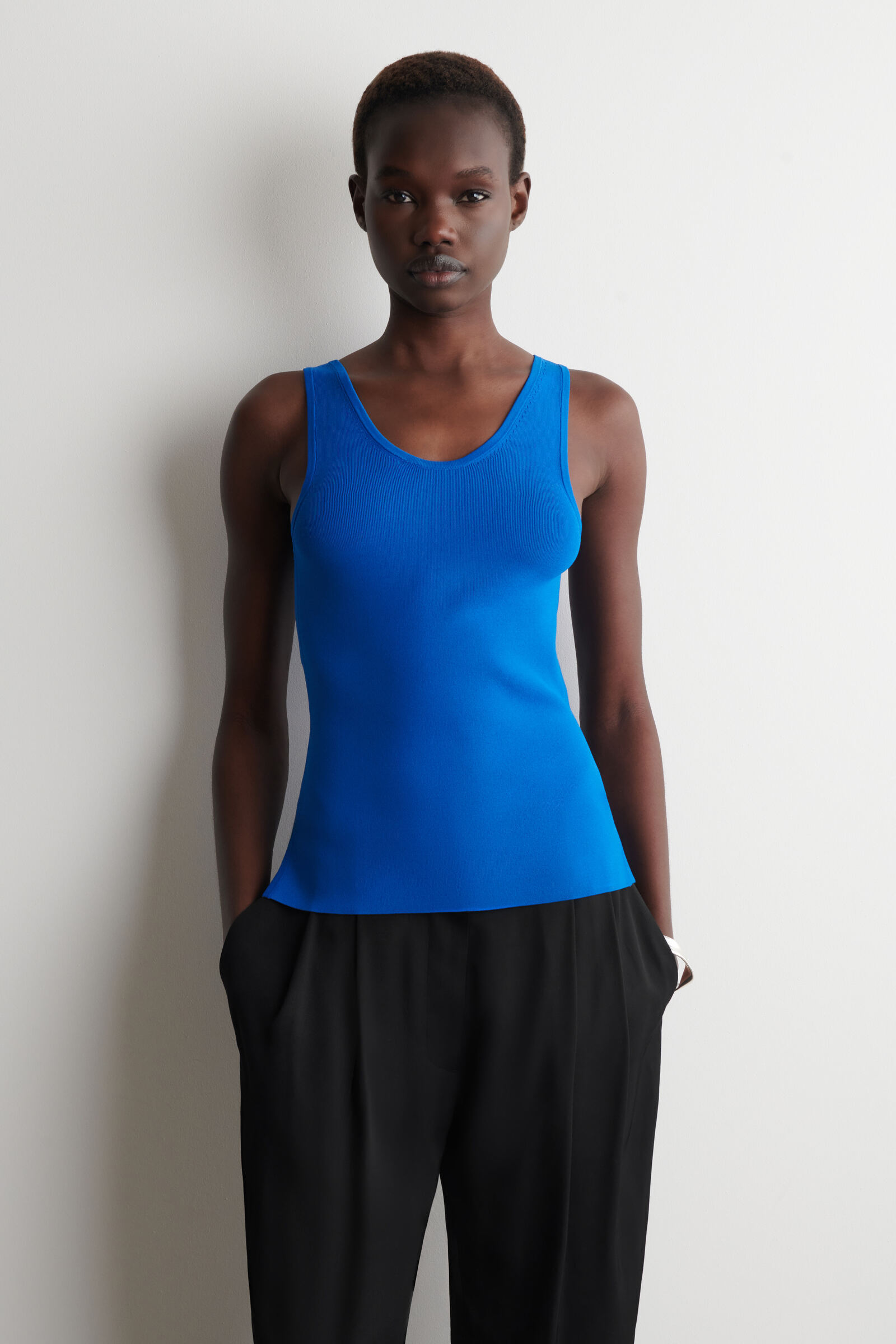 KNITTED SCOOP-NECK TANK TOPBLUE