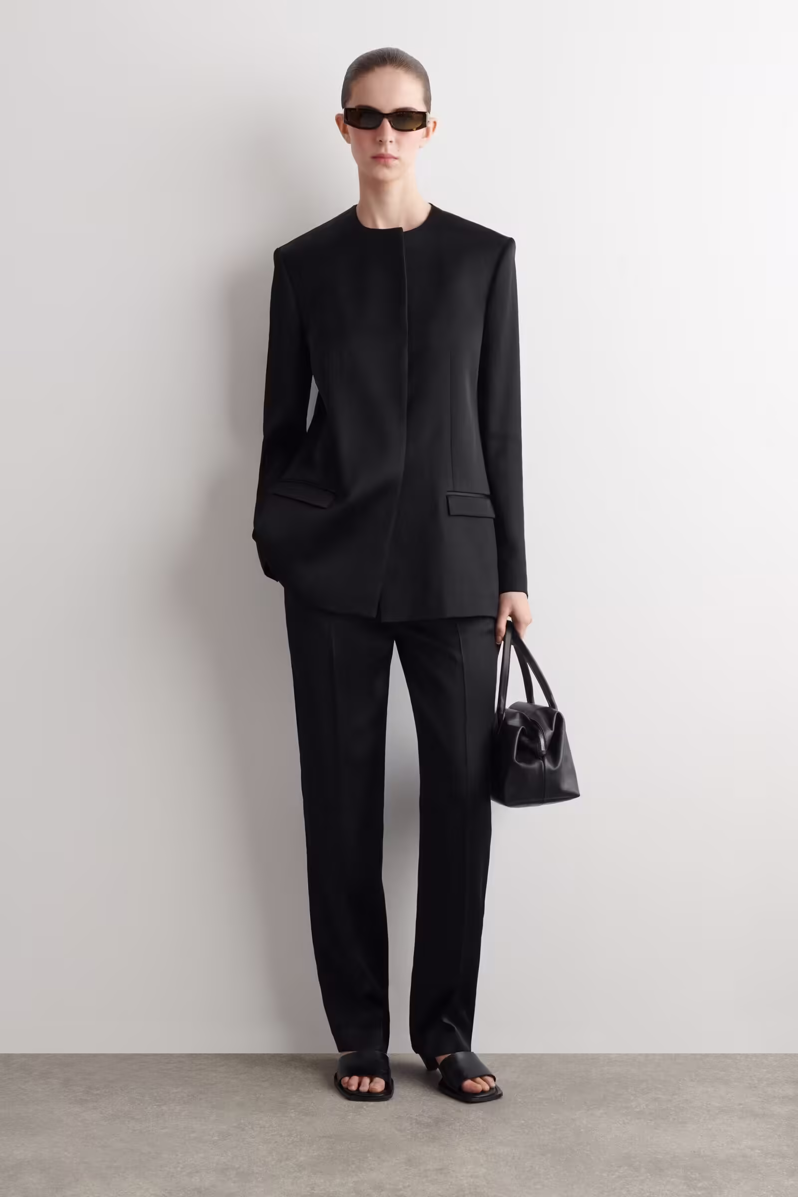 STRUCTURED COLLARLESS SATIN BLAZERBLACK