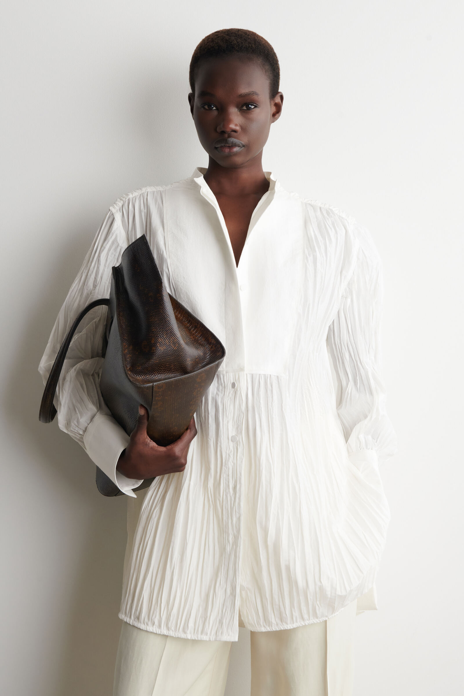 BIB-FRONT CRINKLED-COTTON SHIRTWHITE