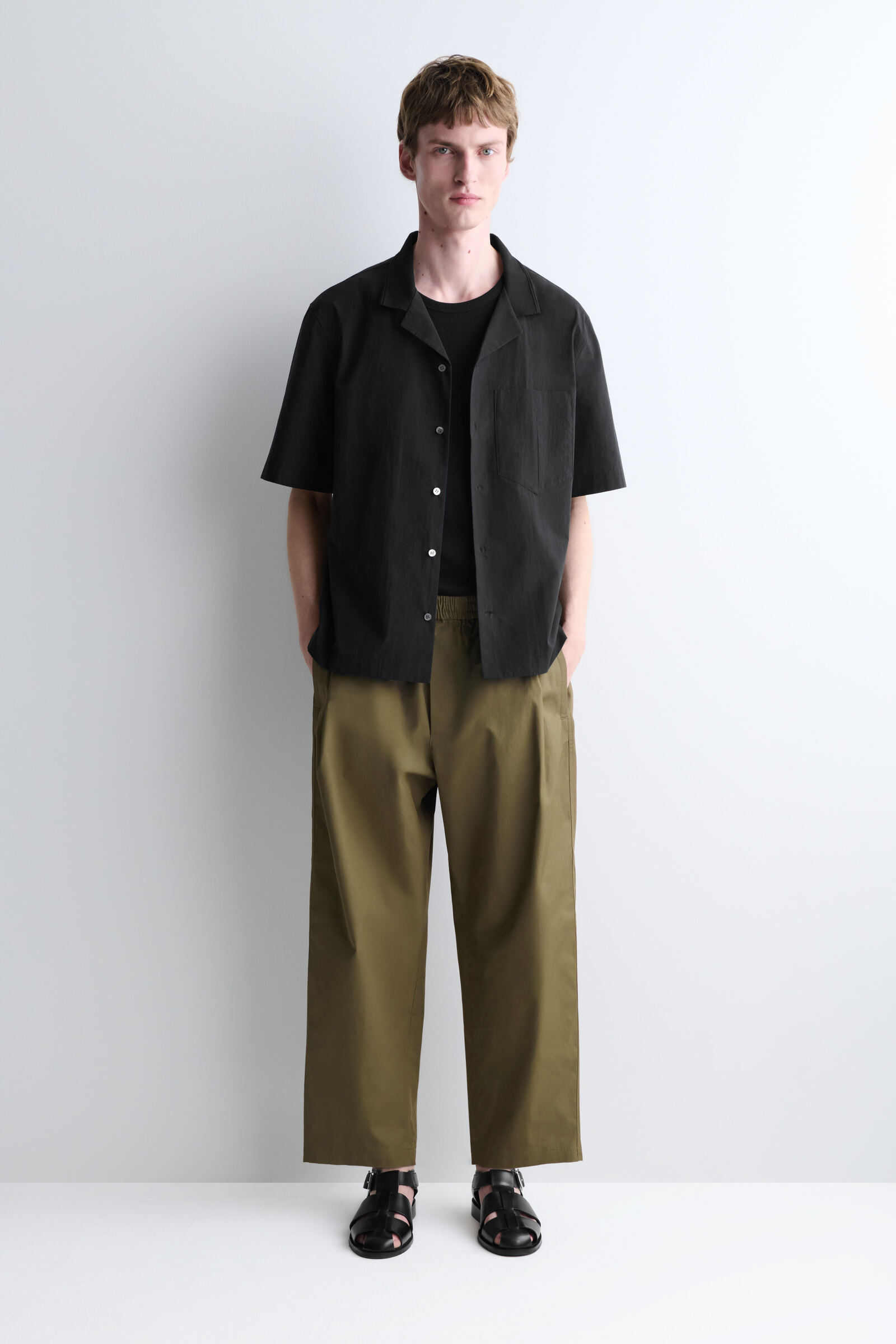 CROPPED ELASTICATED RELAXED-FIT WIDE-LEG TROUSERSKHAKI
