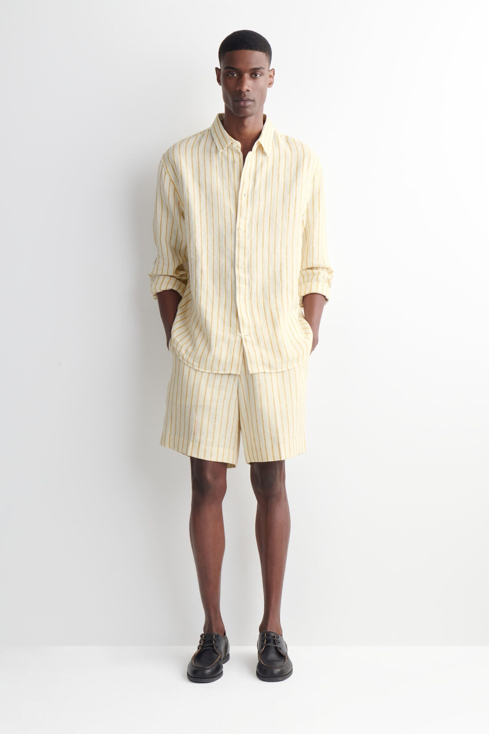 TAILORED LINEN SHORTSYELLOW / STRIPED