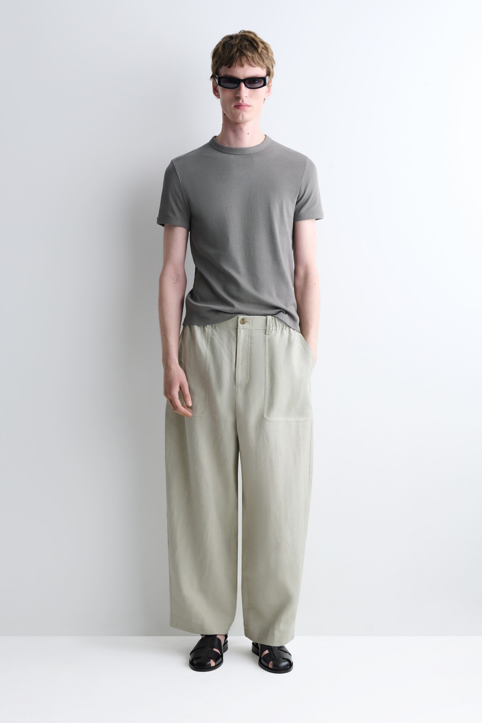 LINEN RELAXED-FIT BARREL-LEG TROUSERSLIGHT GREEN