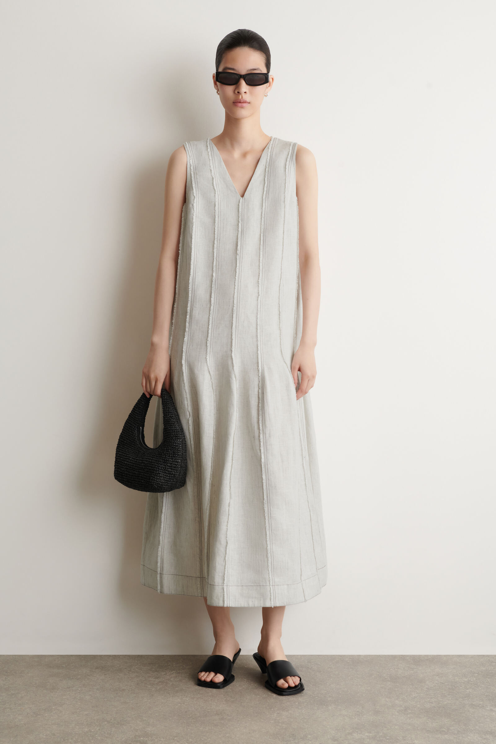 SCULPTED PLEATED LINEN DRESSLIGHT GREY