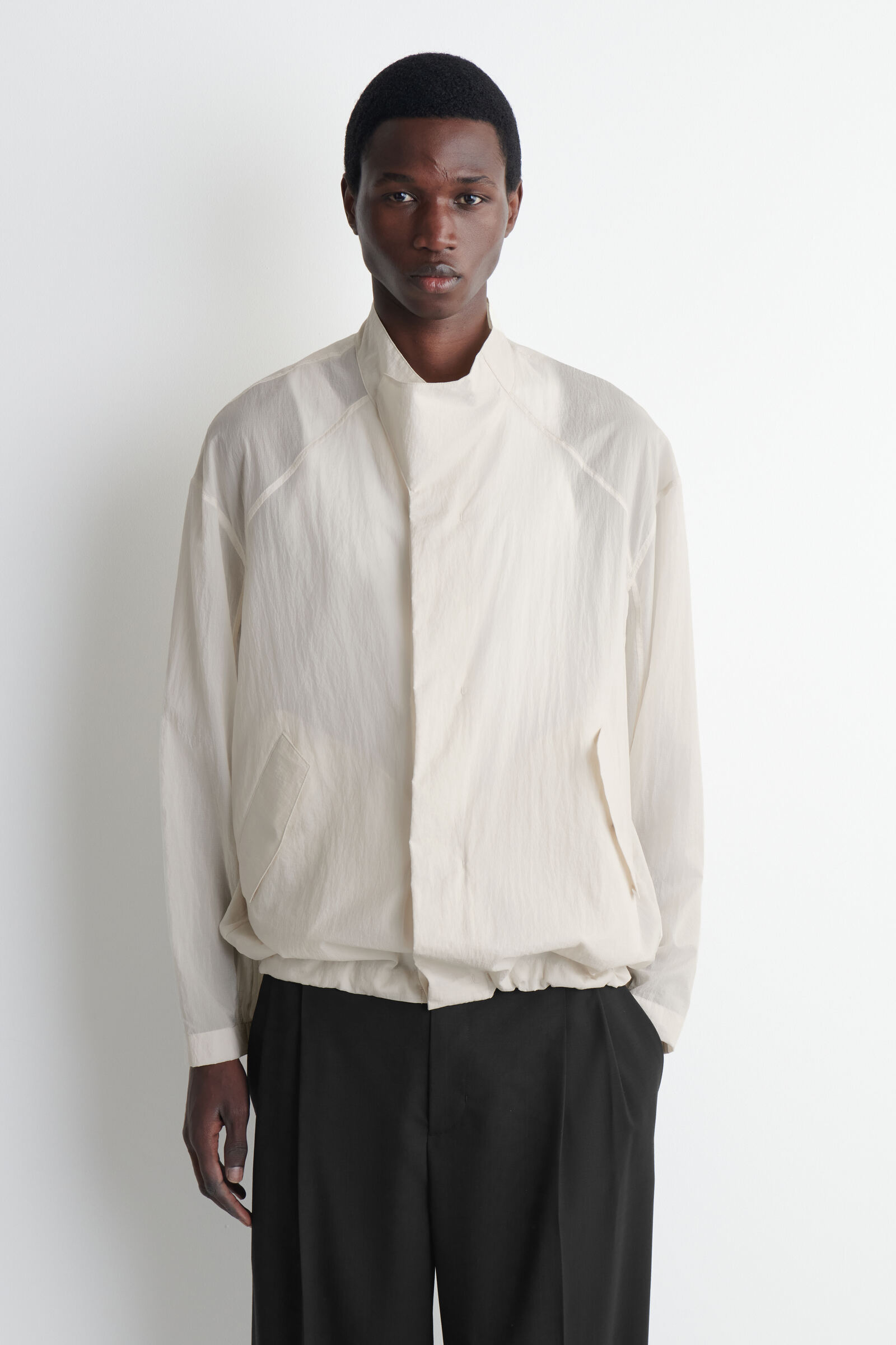 TECHNICAL SHEER-NYLON SPORTS JACKETECRU