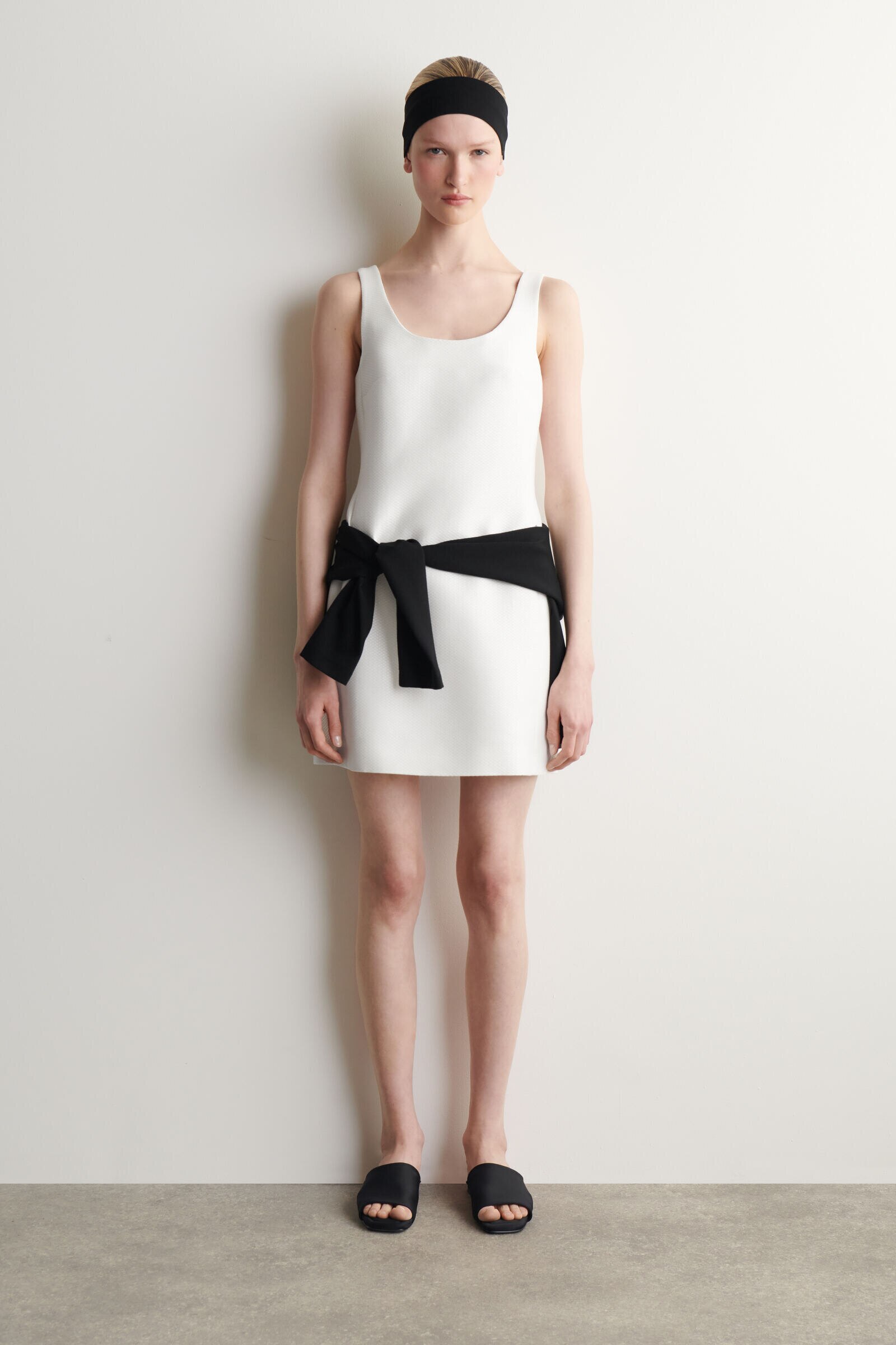 SCULPTED TEXTURED MINI DRESSWHITE