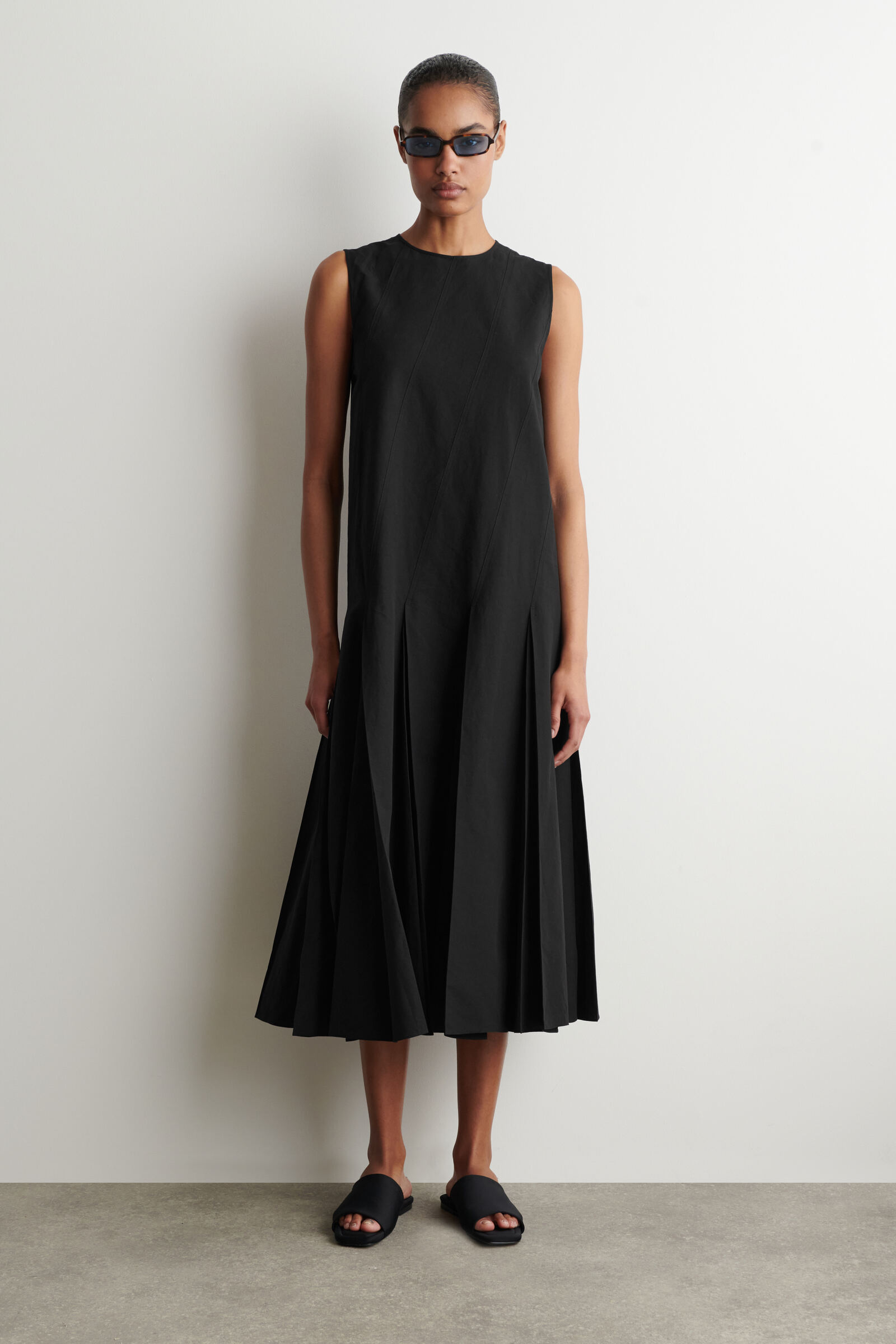 PLEATED COTTON-LINEN MAXI DRESSBLACK