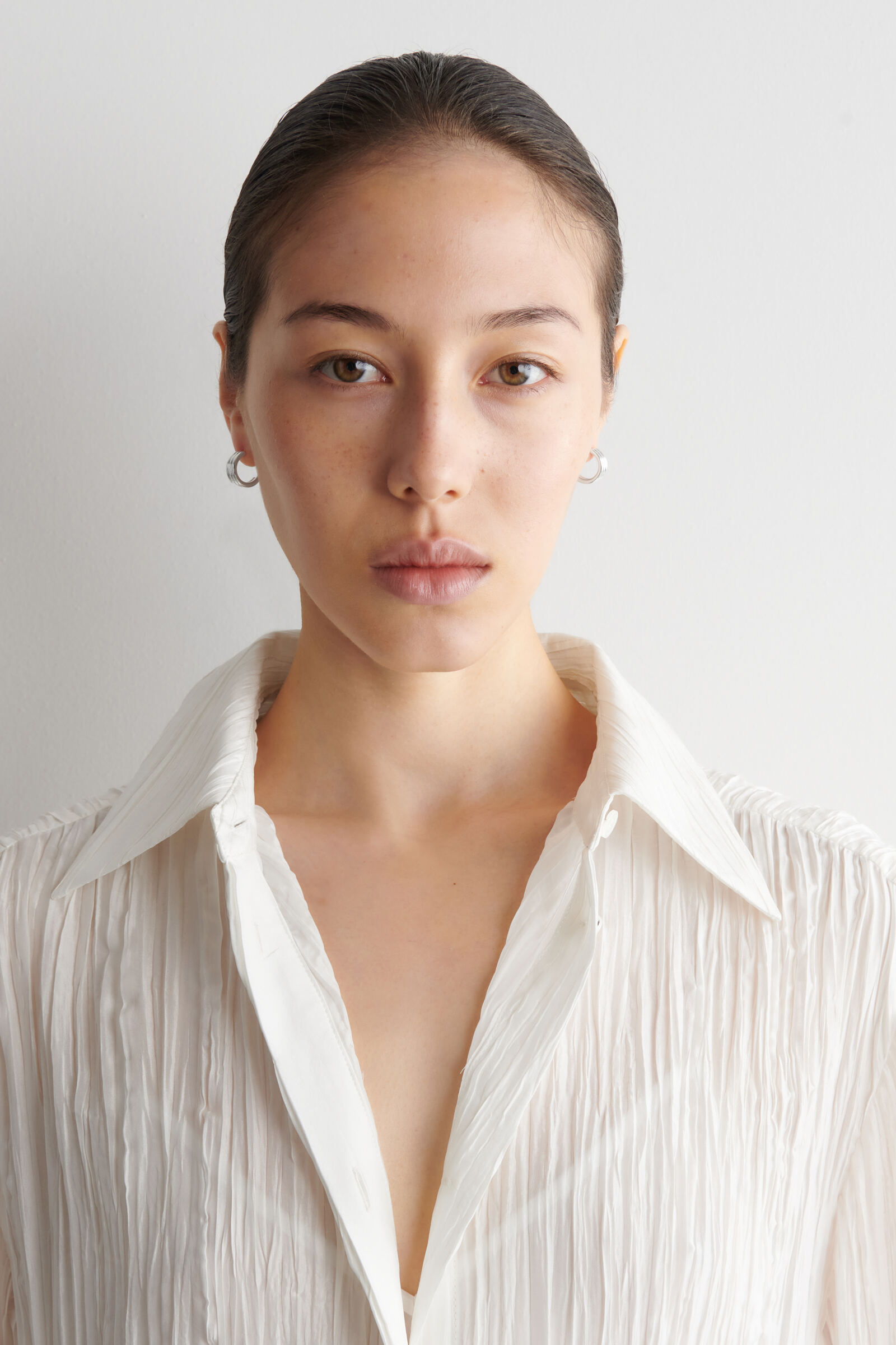 STACKED MINI HOOP EARRINGSSILVER