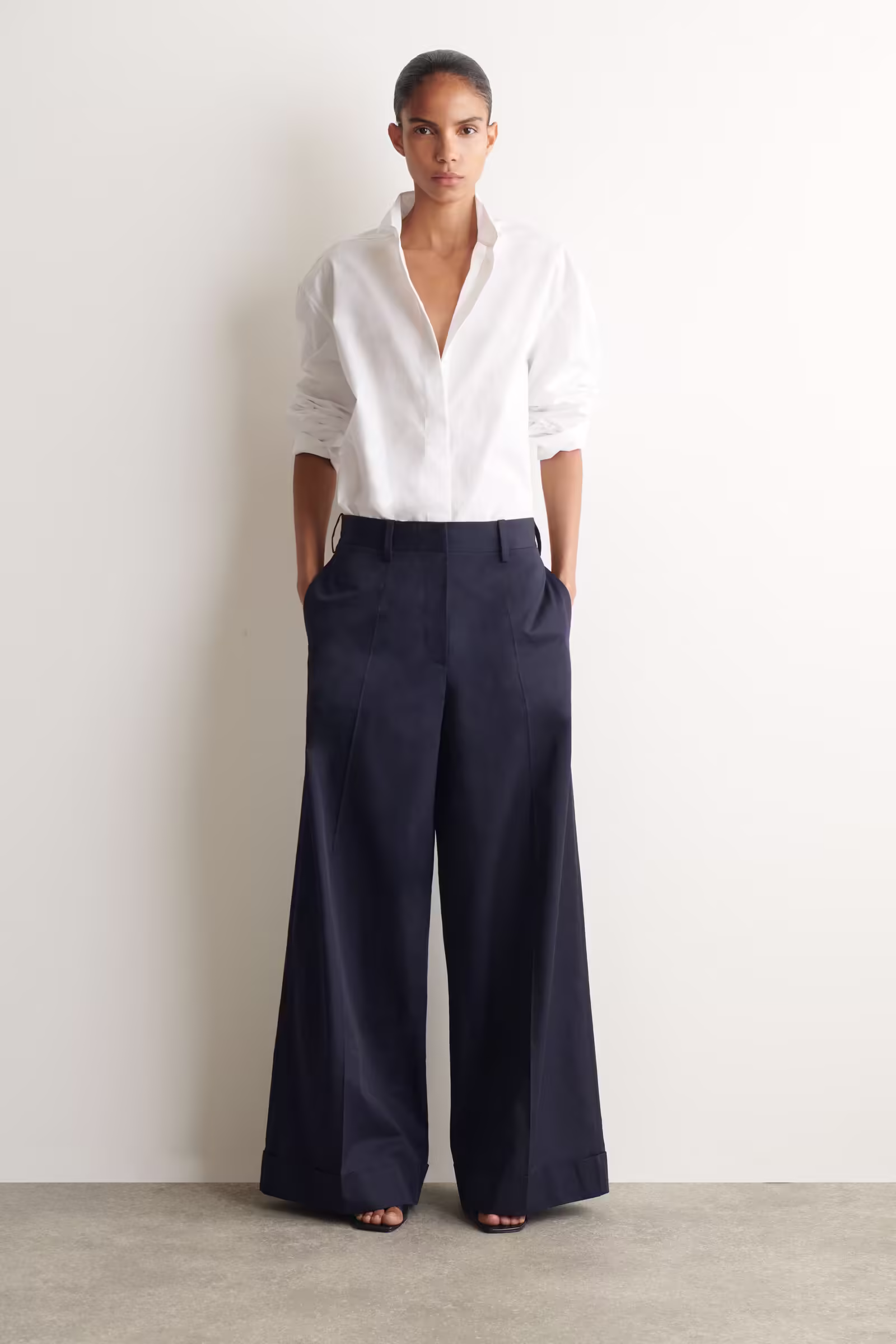 COTTON-TWILL WIDE-LEG TURN-UP TROUSERSNAVY