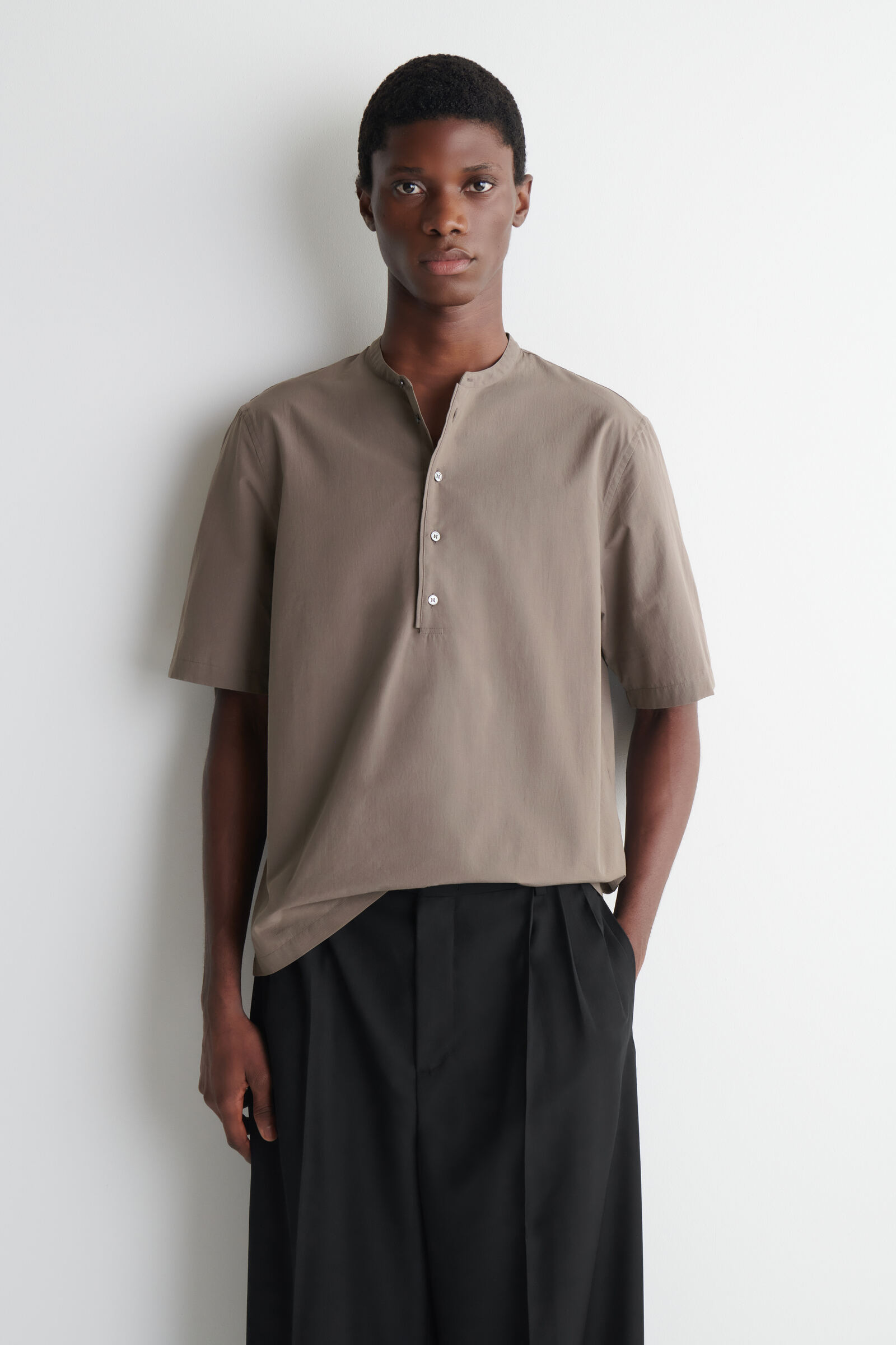 COTTON HENLEY SHIRTBROWN