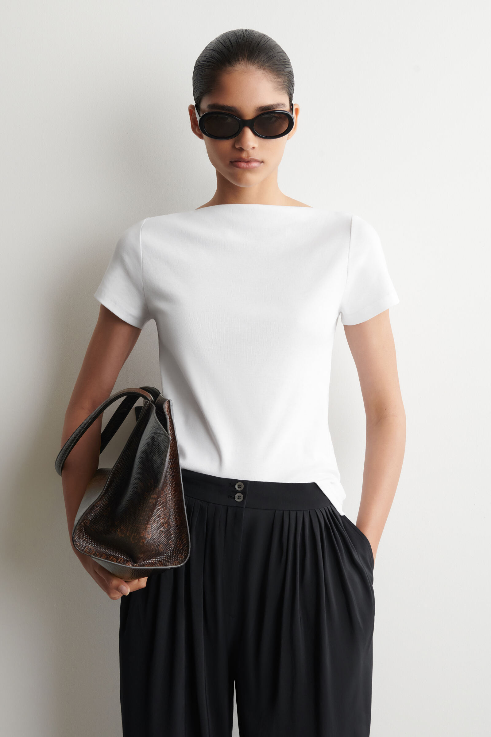 SLIM BOAT-NECK COTTON T-SHIRTWHITE