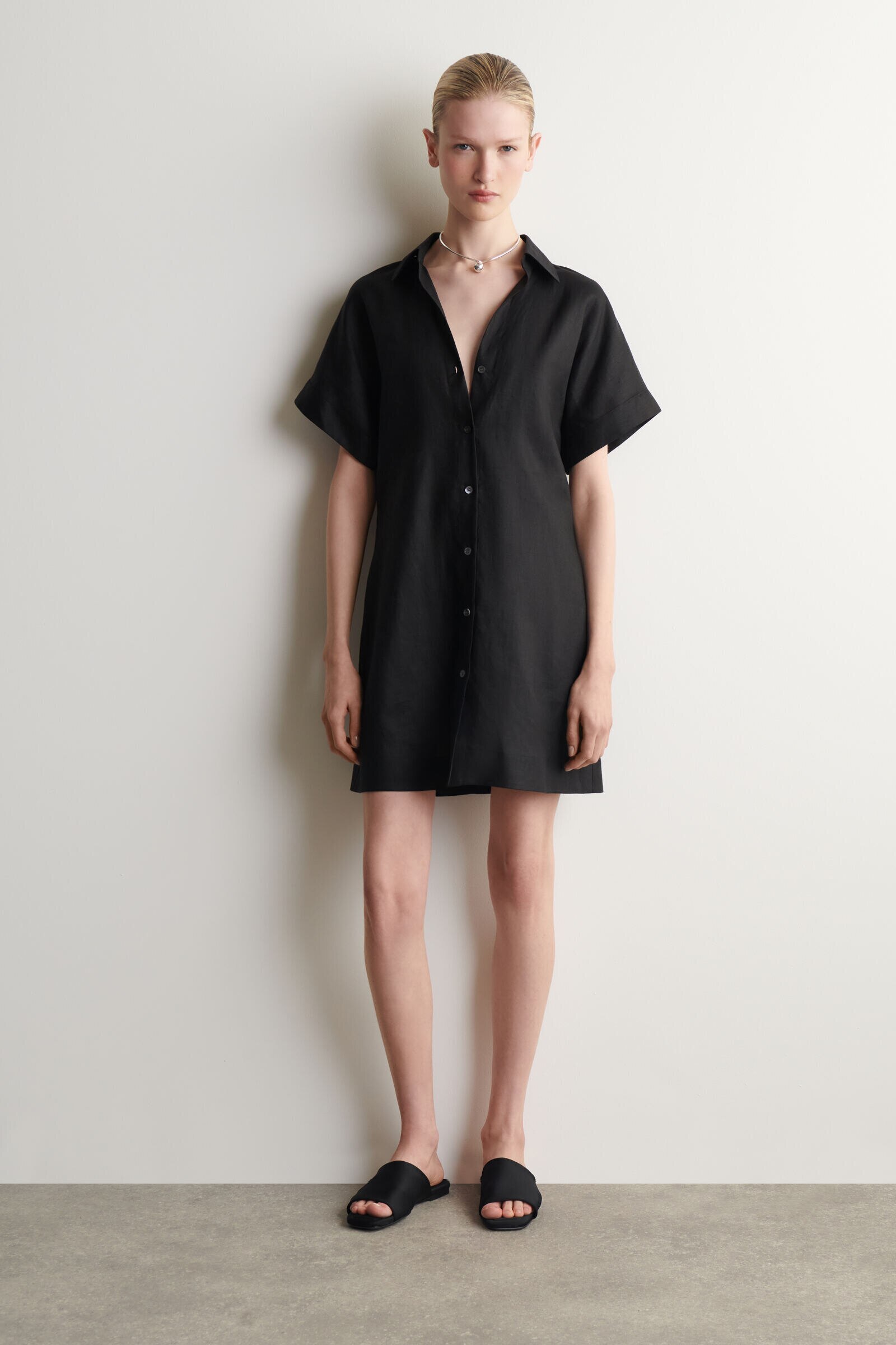 OPEN-COLLAR LINEN MINI SHIRT DRESSBLACK