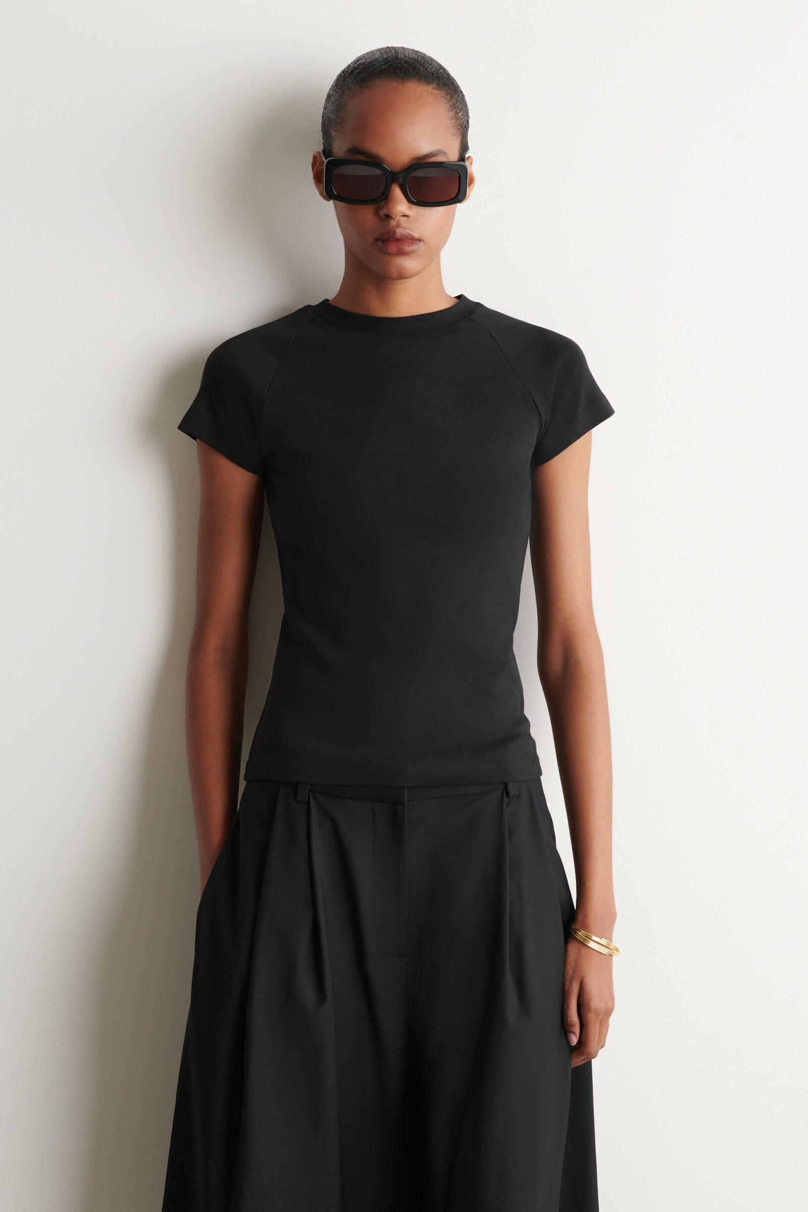 SLIM COTTON RAGLAN T-SHIRTBLACK