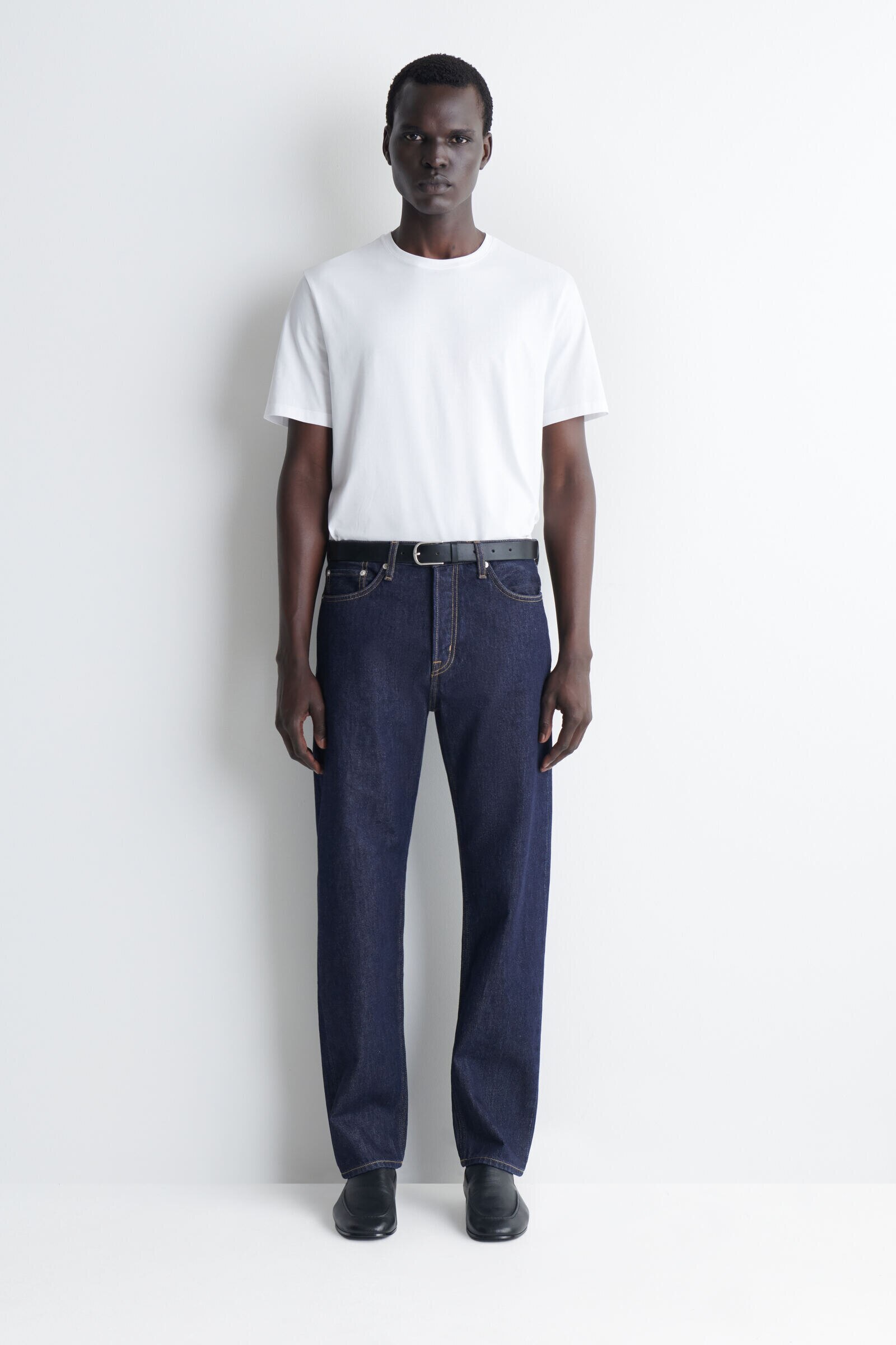 SIGNATURE REGULAR-FIT STRAIGHT-LEG JEANSDARK BLUE