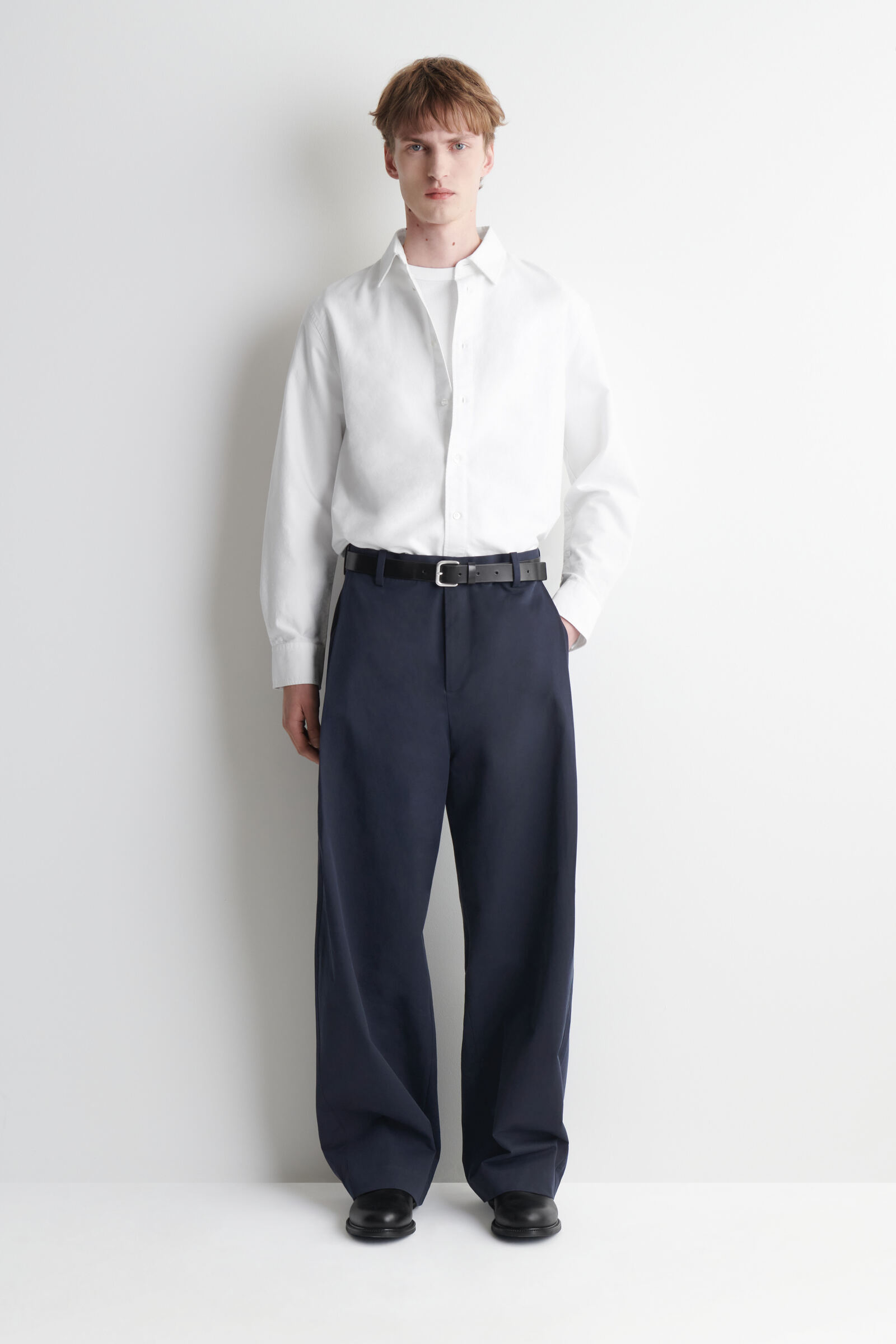 PLEATED COTTON RELAXED-FIT WIDE-LEG TROUSERSDARK BLUE