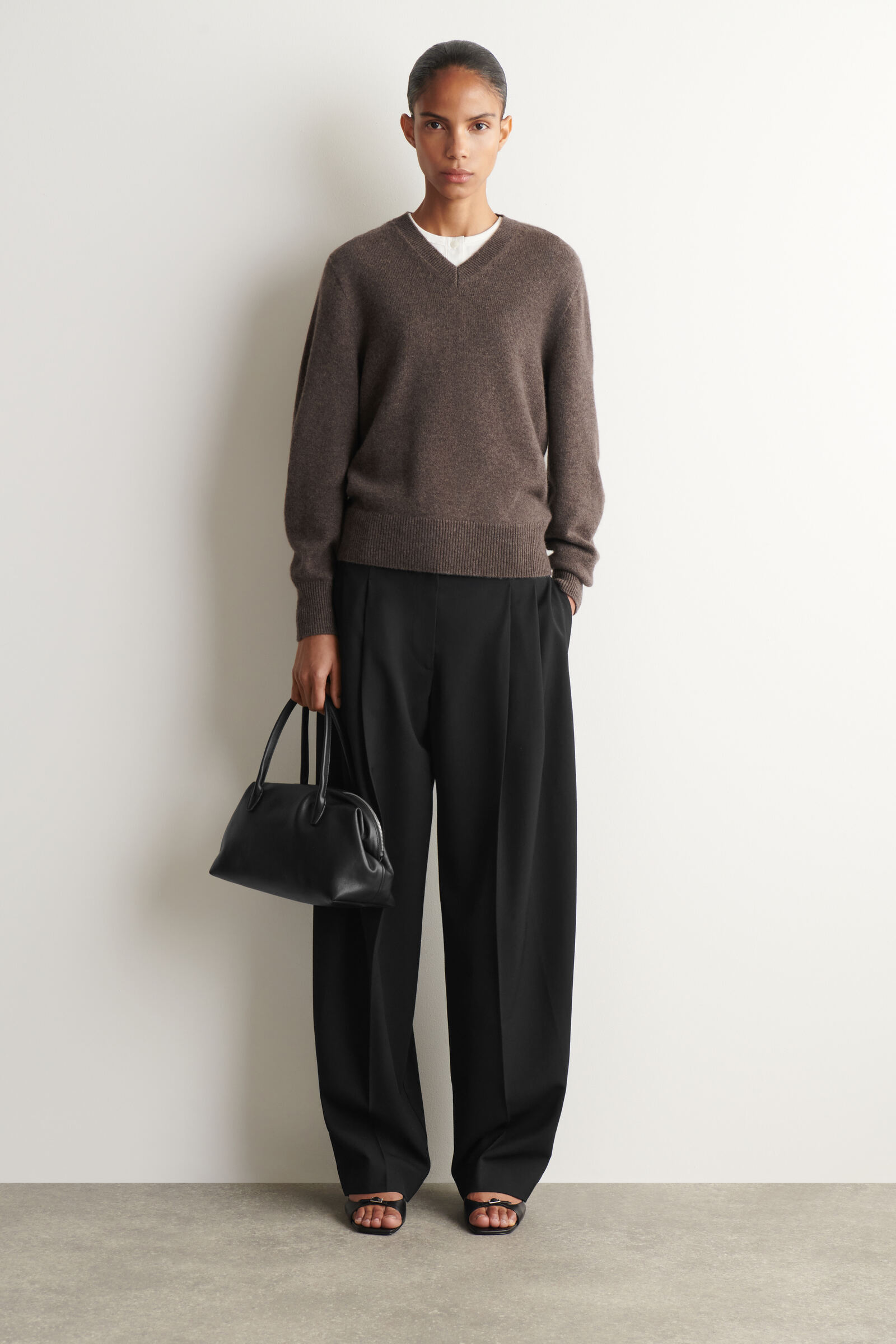 PLEATED WOOL-BLEND STRAIGHT-LEG TROUSERSBLACK