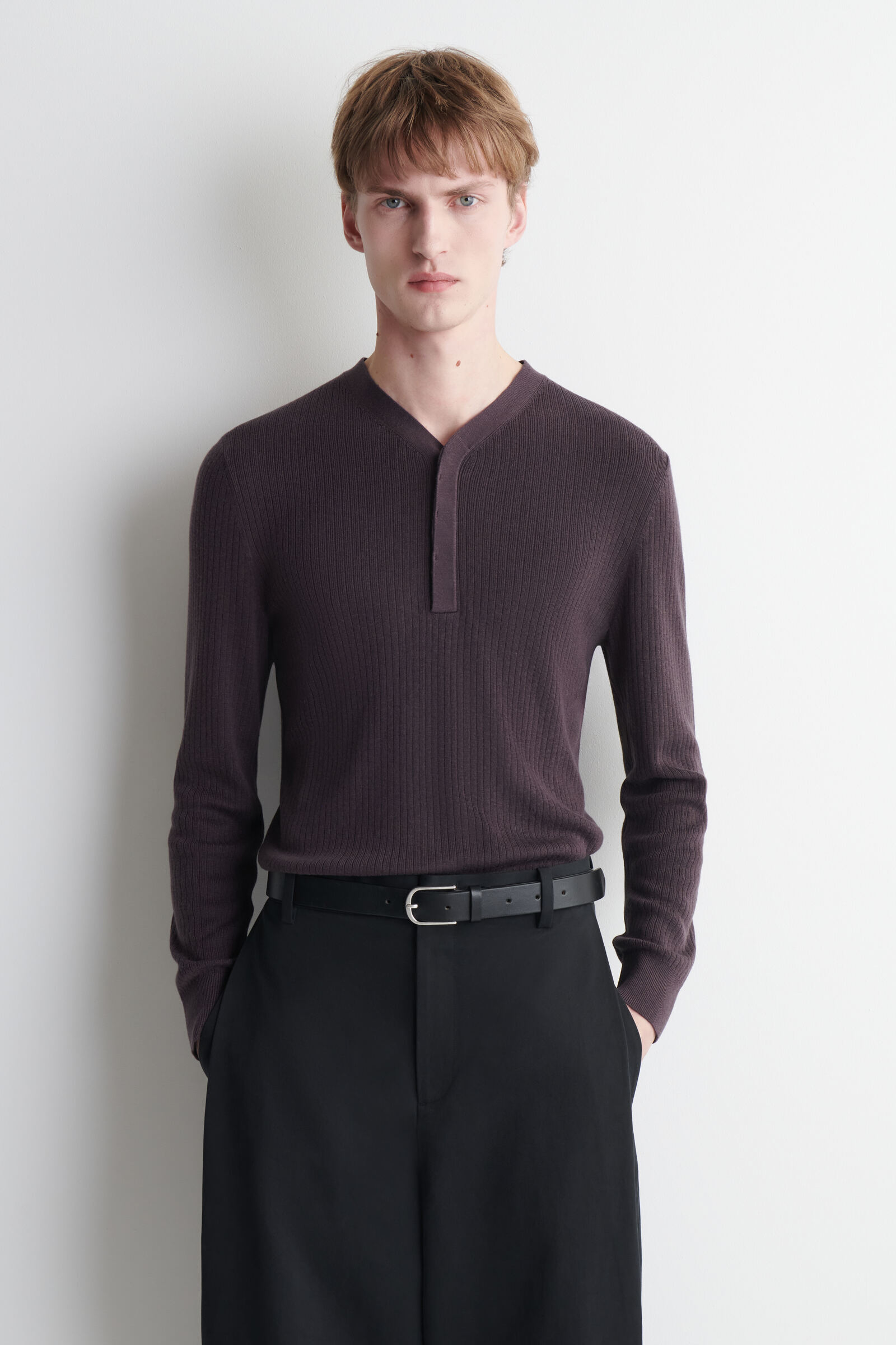 MERINO-LYOCELL RIBBED-KNIT HENLEY TOPMAHOGANY