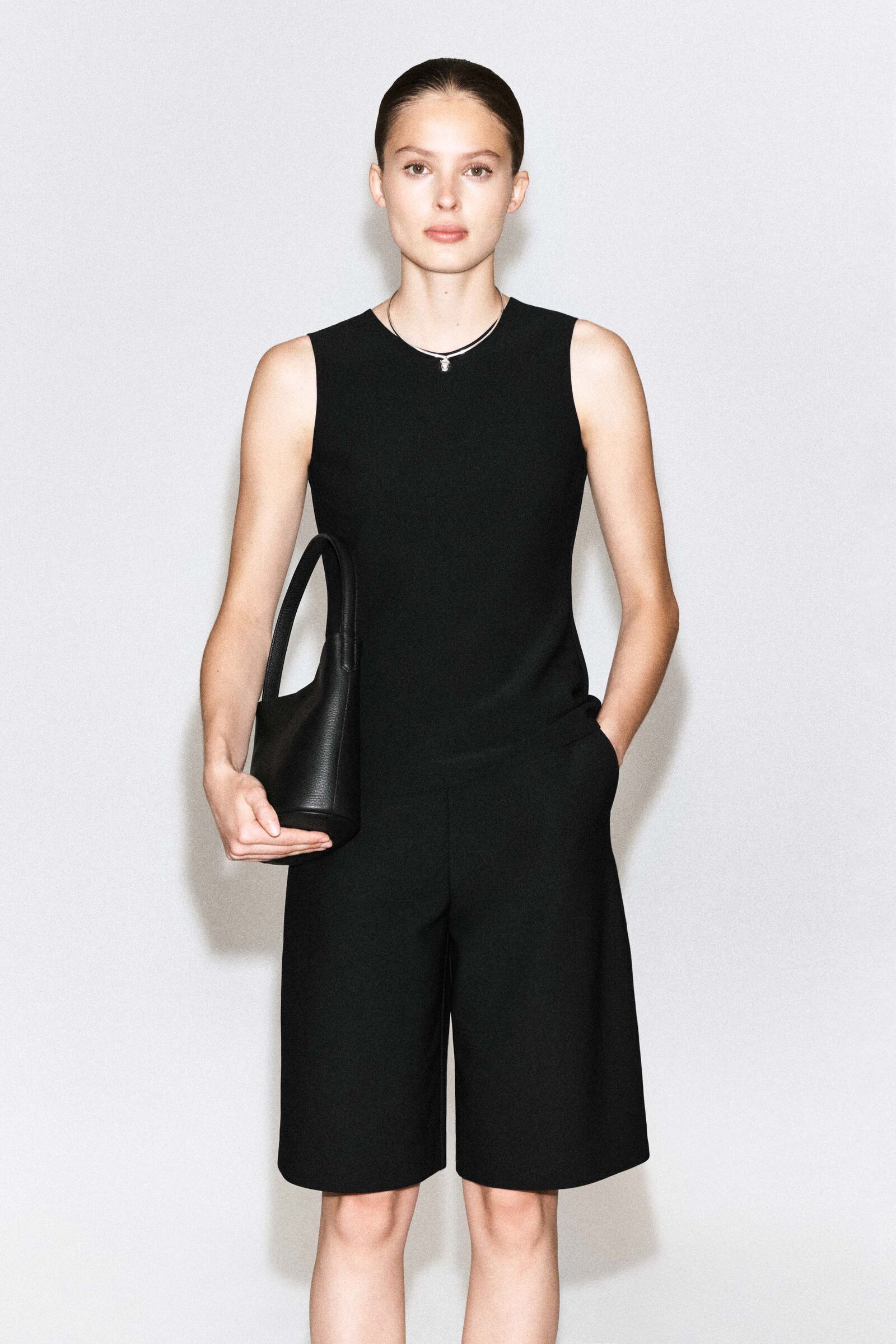 CREPE TANK TOPBLACK