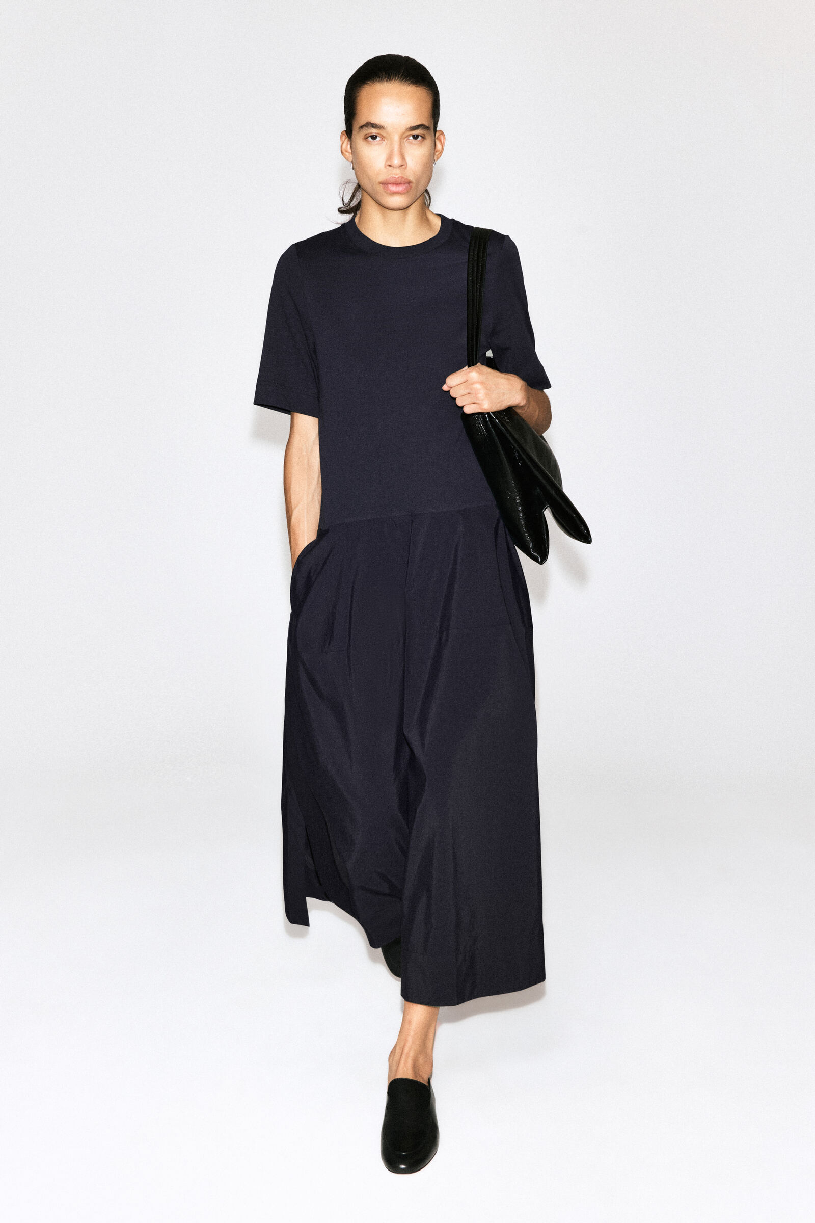 DROPPED-WAIST CONTRAST-PANEL MIDI DRESSNAVY