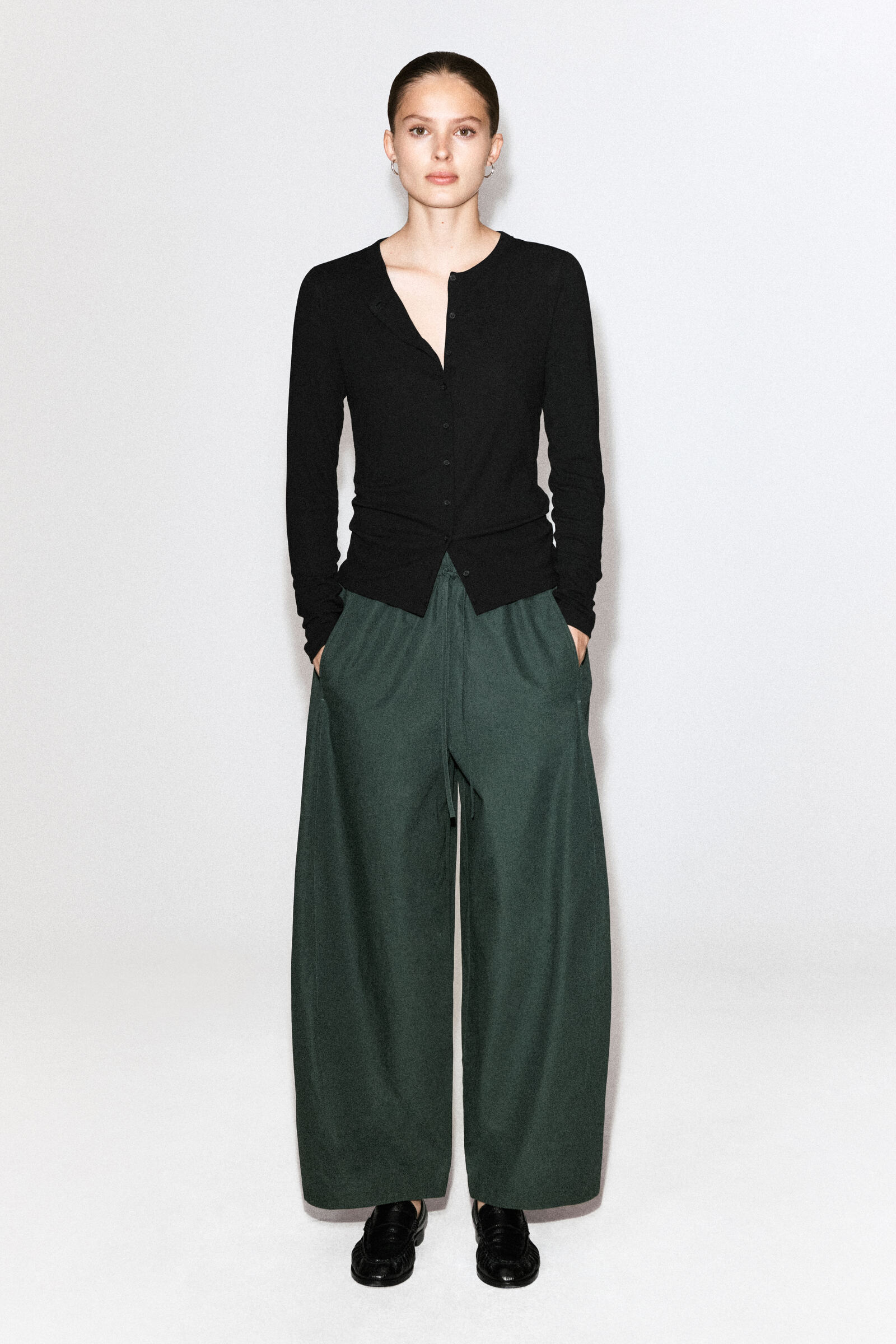 ELASTICATED BARREL-LEG TROUSERSDARK GREEN