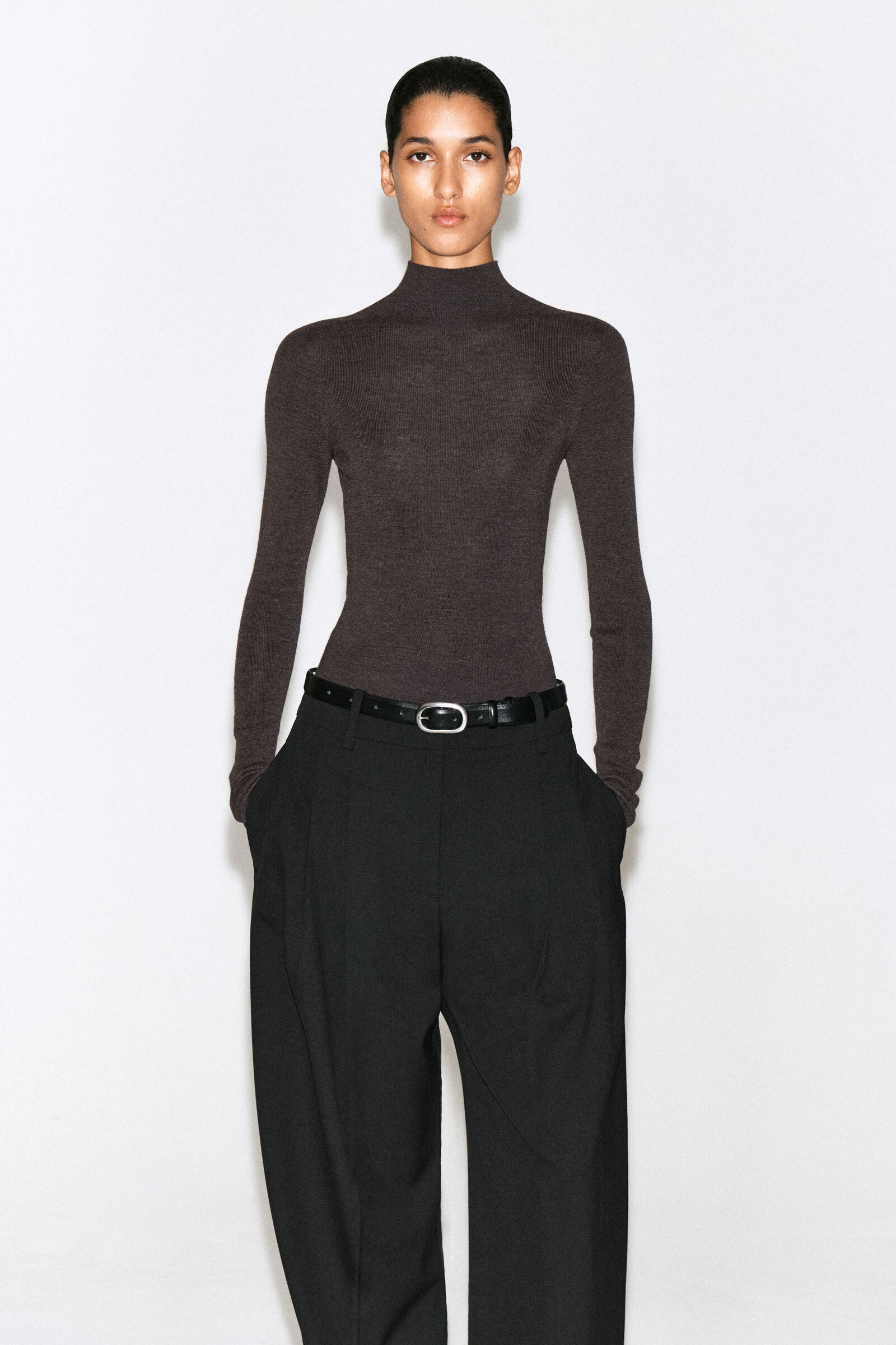 SEAMLESS MERINO WOOL FUNNEL-NECK BODYSUITBROWN MÉLANGE