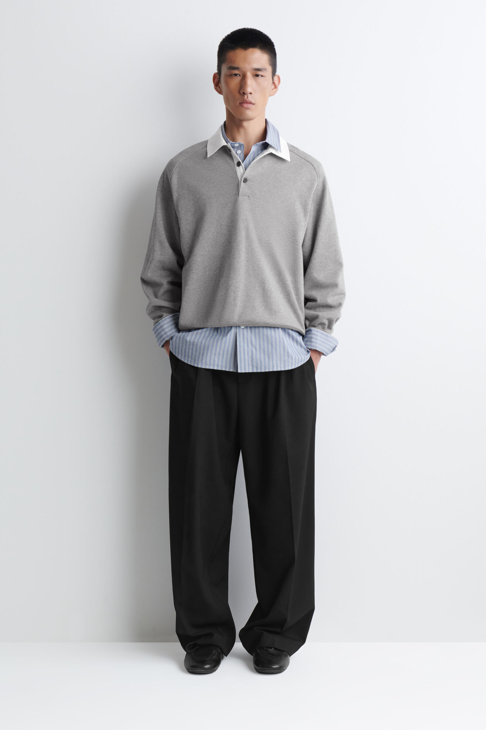 WOOL-BLEND RELAXED-FIT WIDE-LEG TROUSERSBLACK