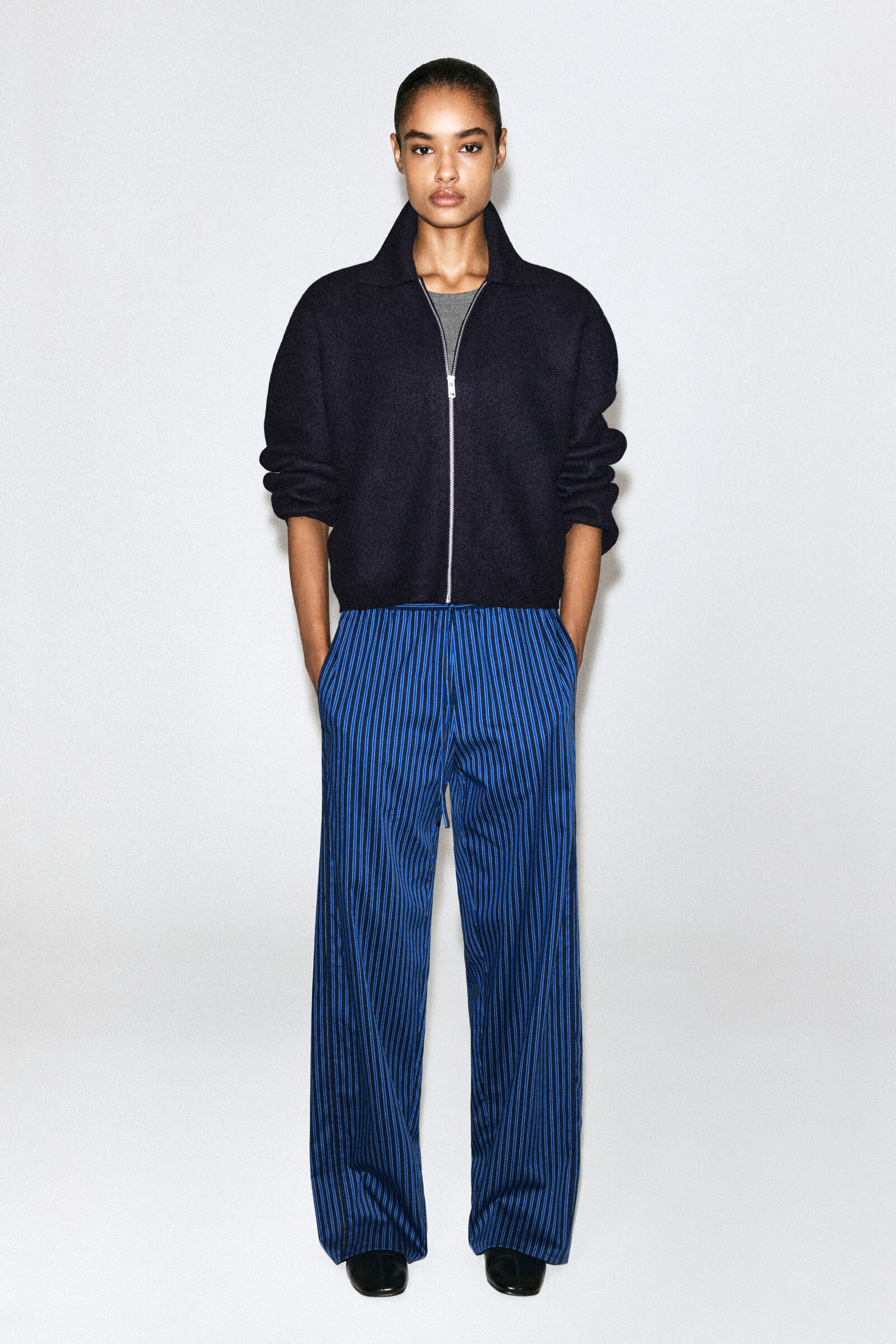 SCULPTED MERINO WOOL ZIP-UP JACKETNAVY