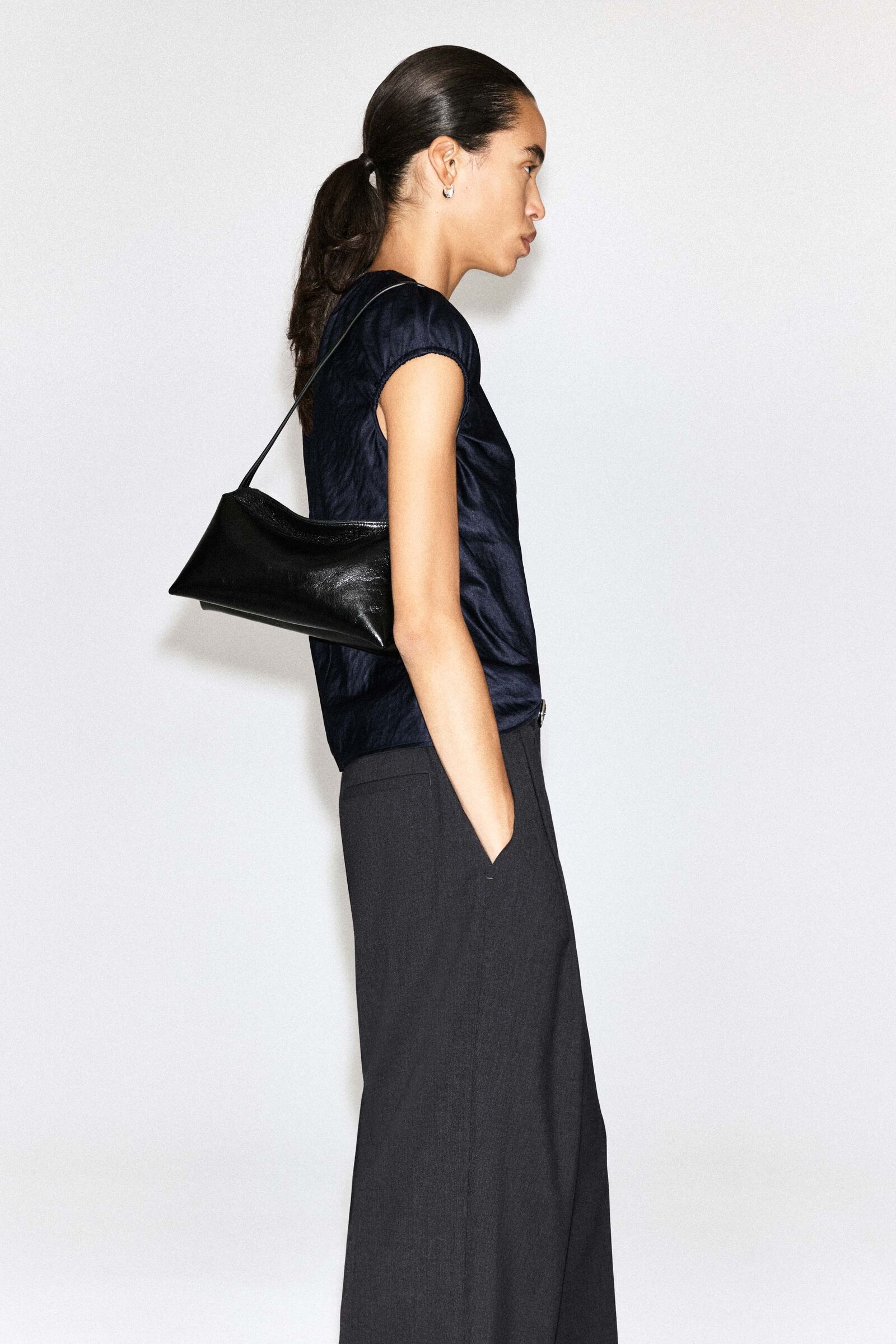 MINI PAVILION SHOULDER BAG - LEATHERBLACK